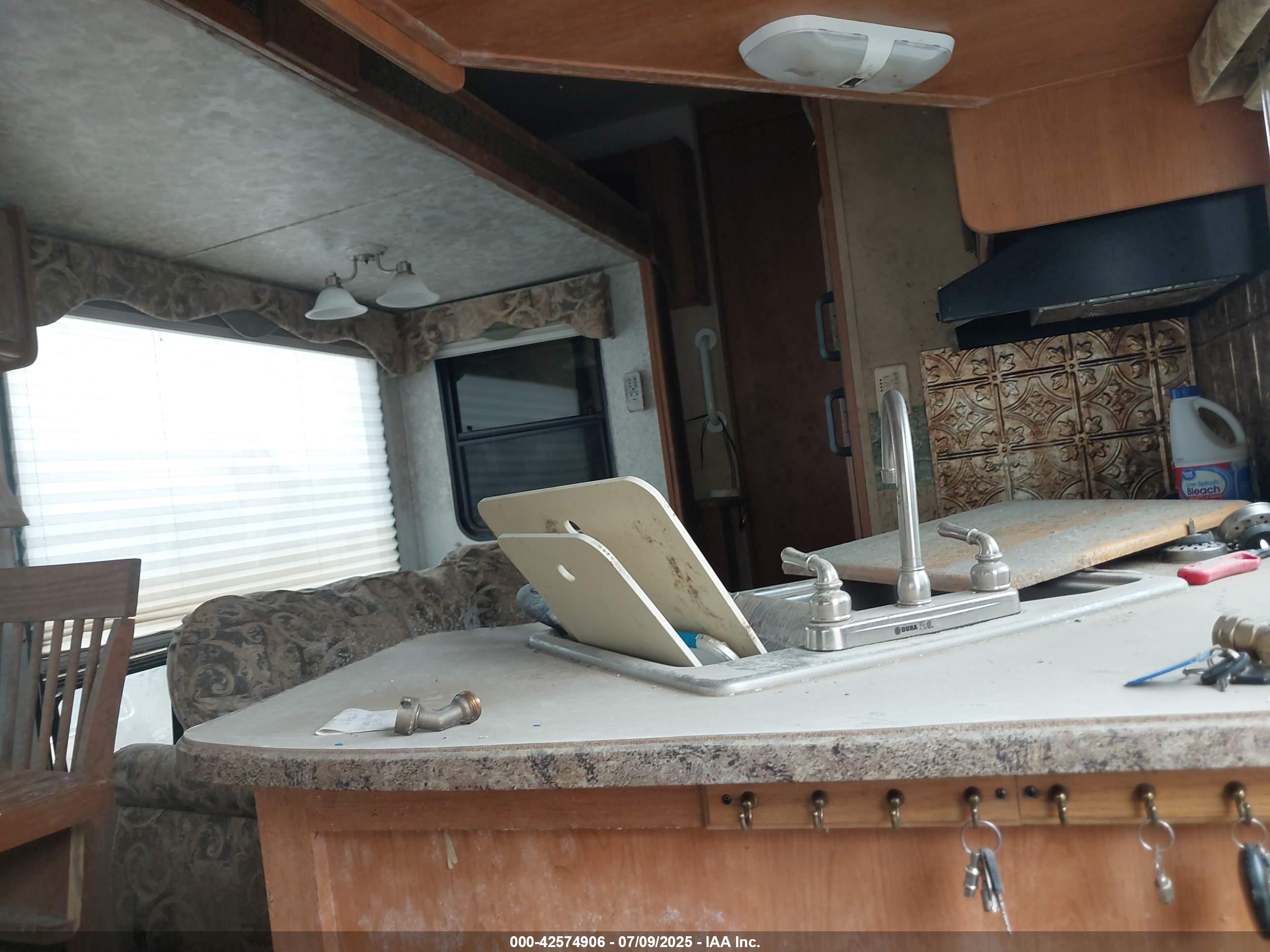 KEYSTONE RV image 8