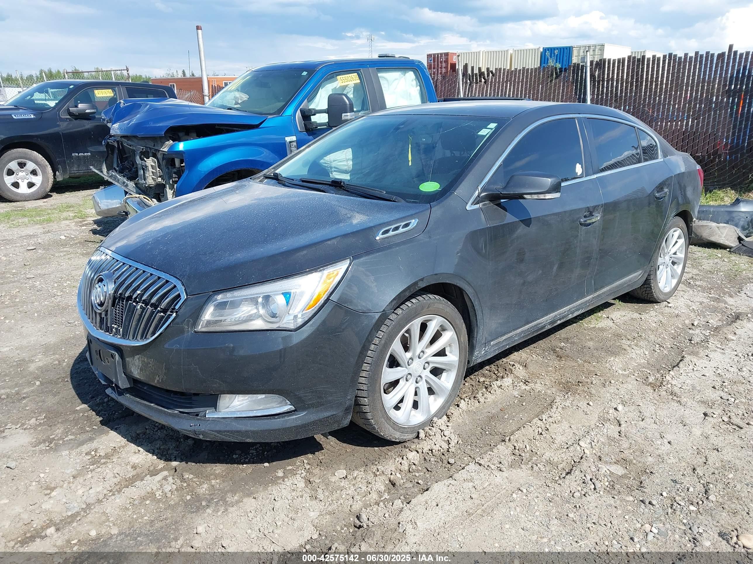 BUICK LACROSSE image 2