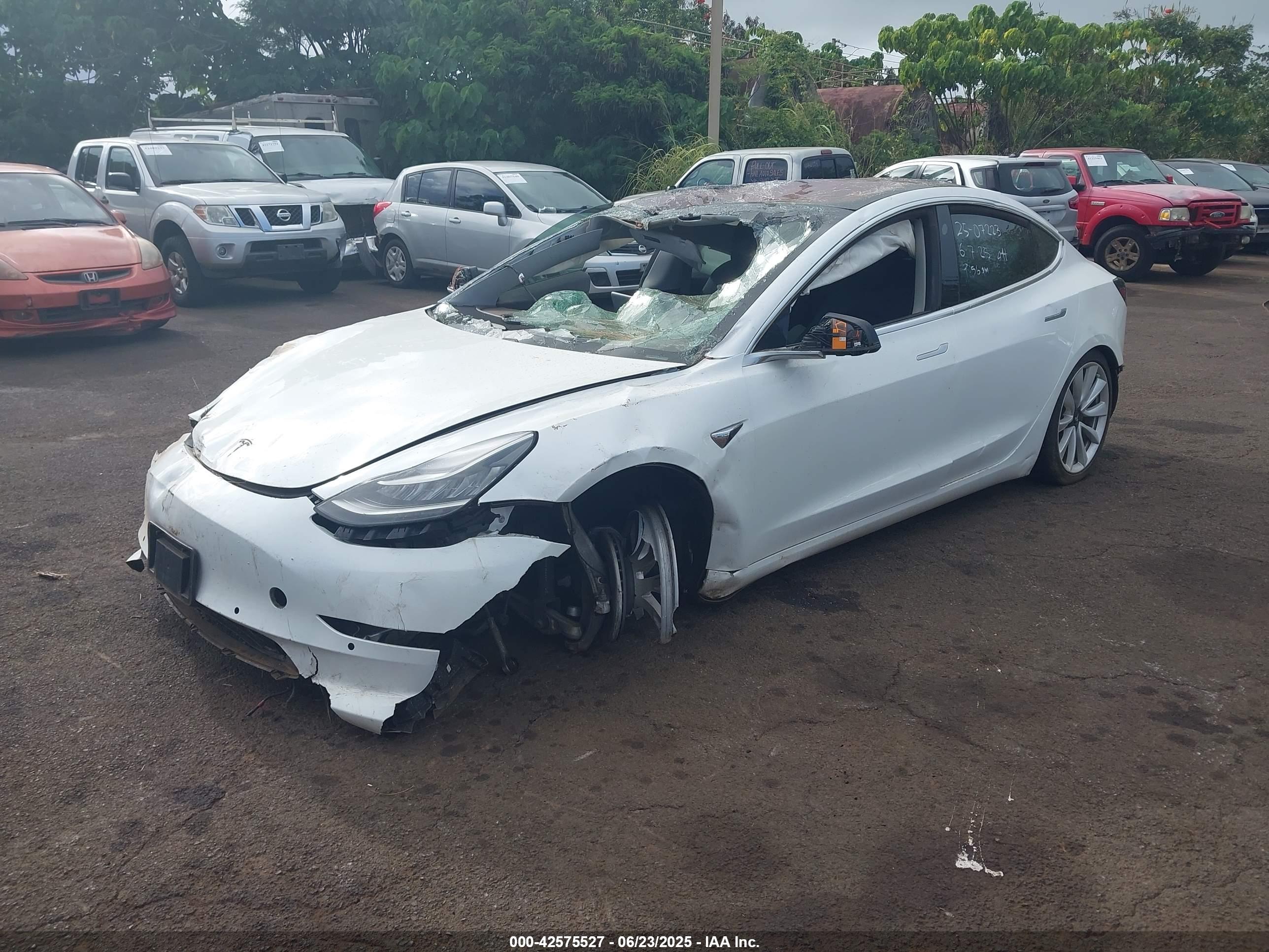TESLA MODEL image 2