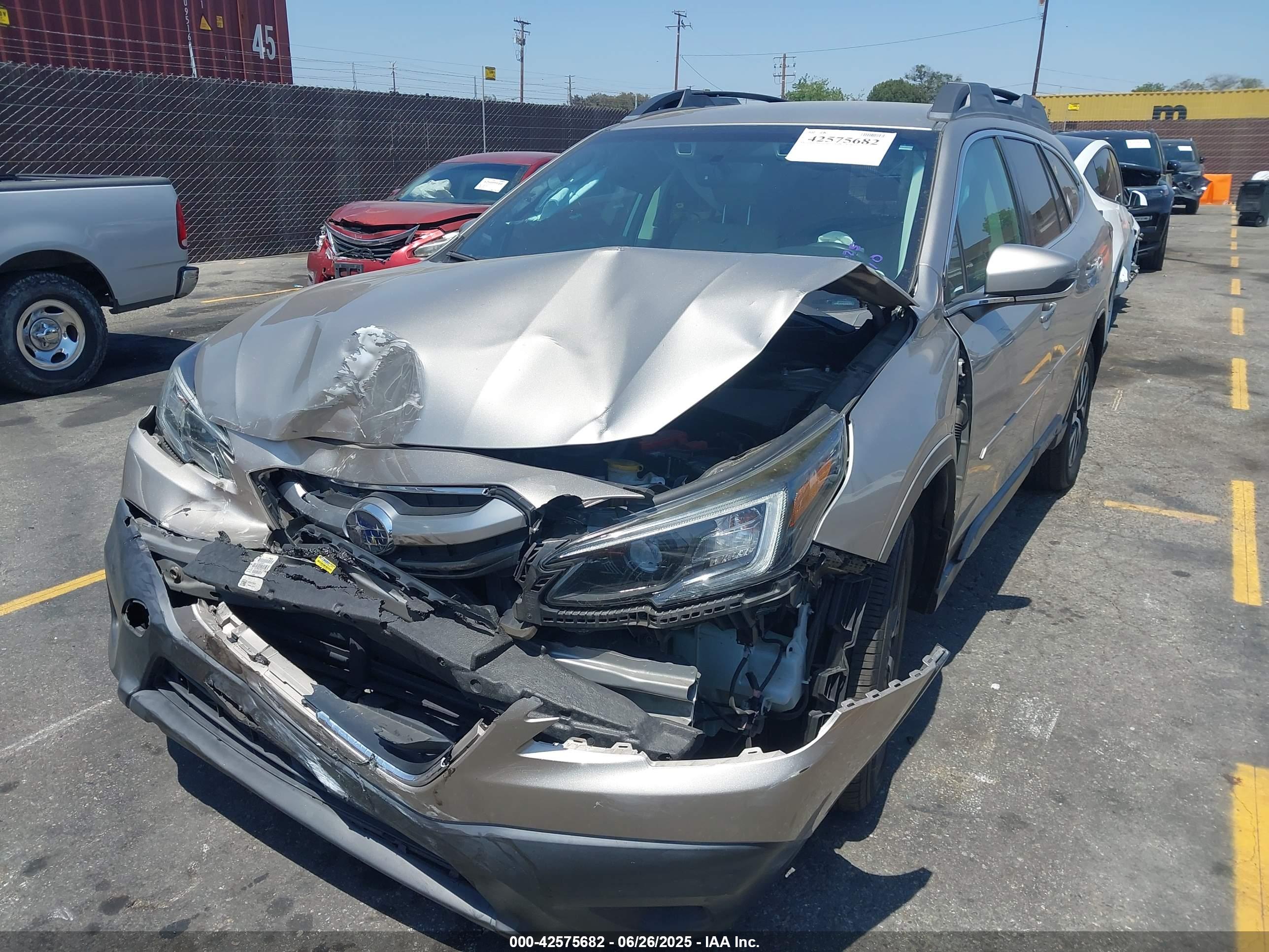 SUBARU OUTBACK image 2