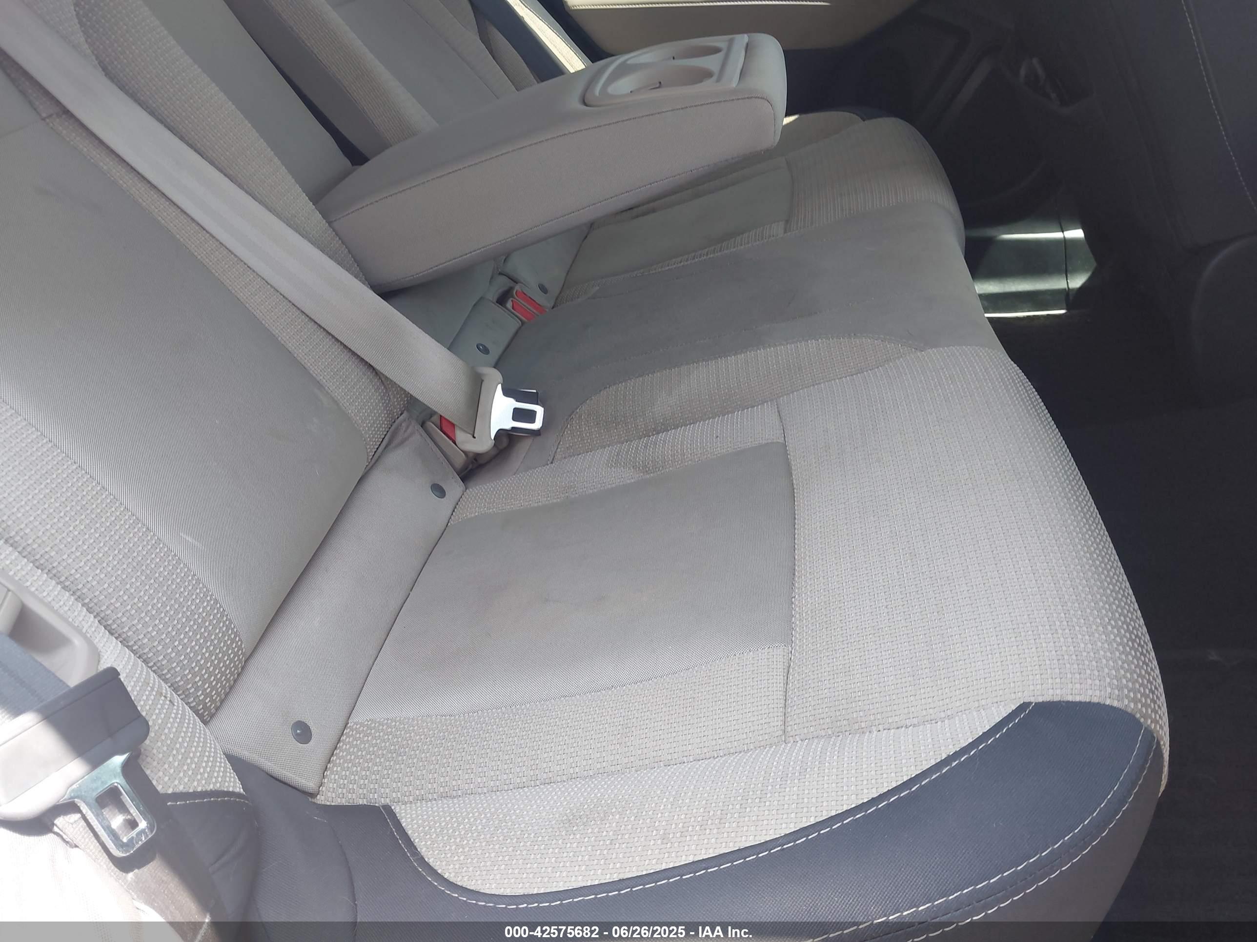 SUBARU OUTBACK image 8