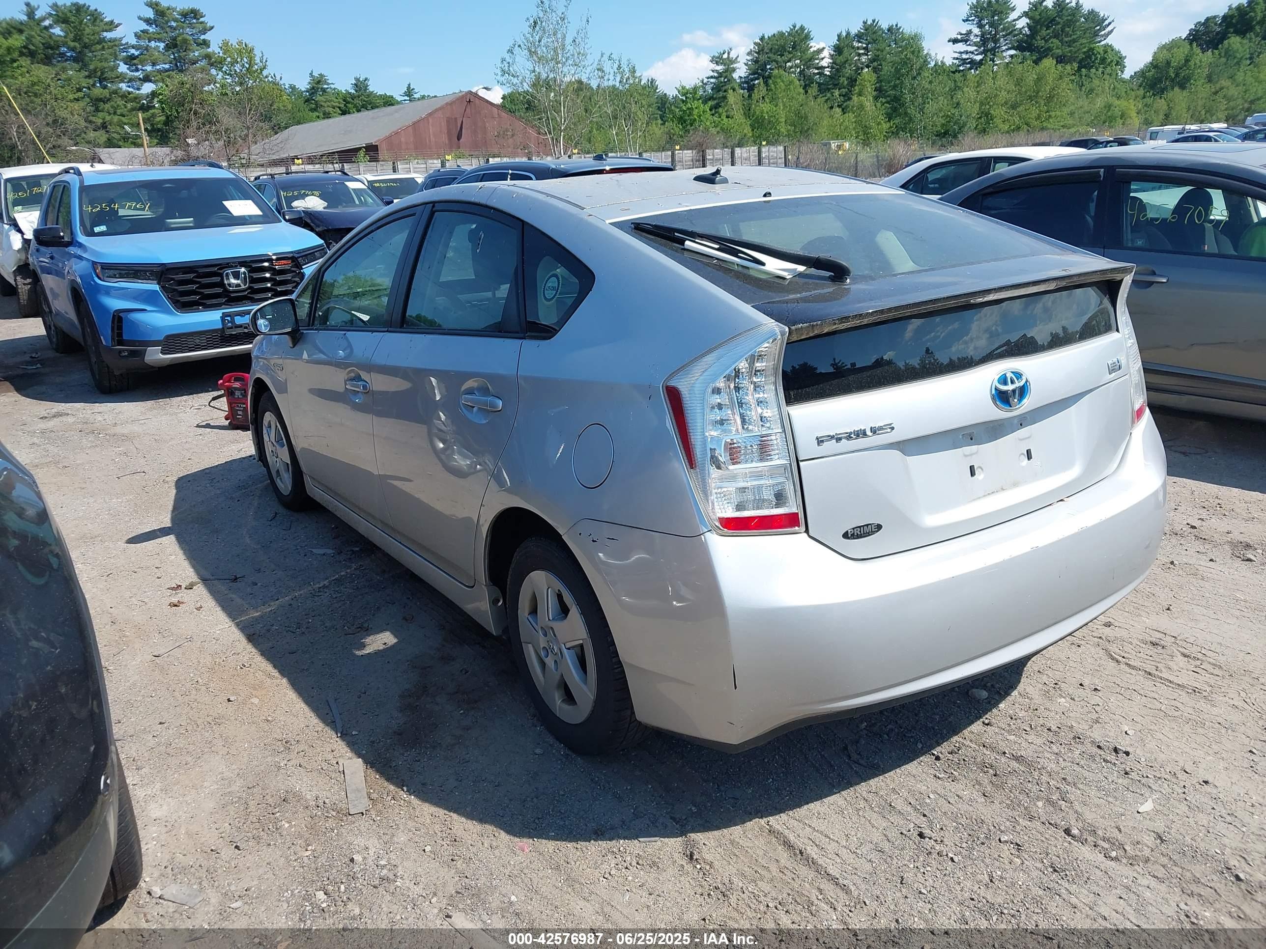 TOYOTA PRIUS image 3