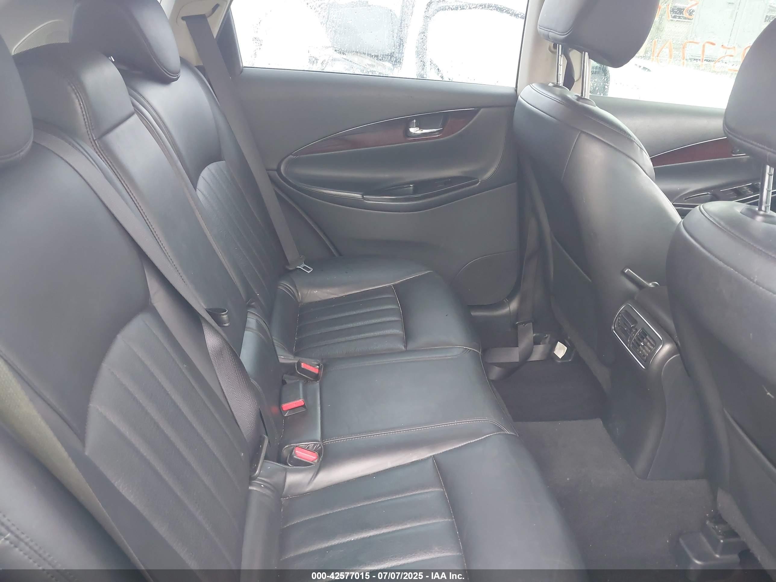 INFINITI QX50 image 8