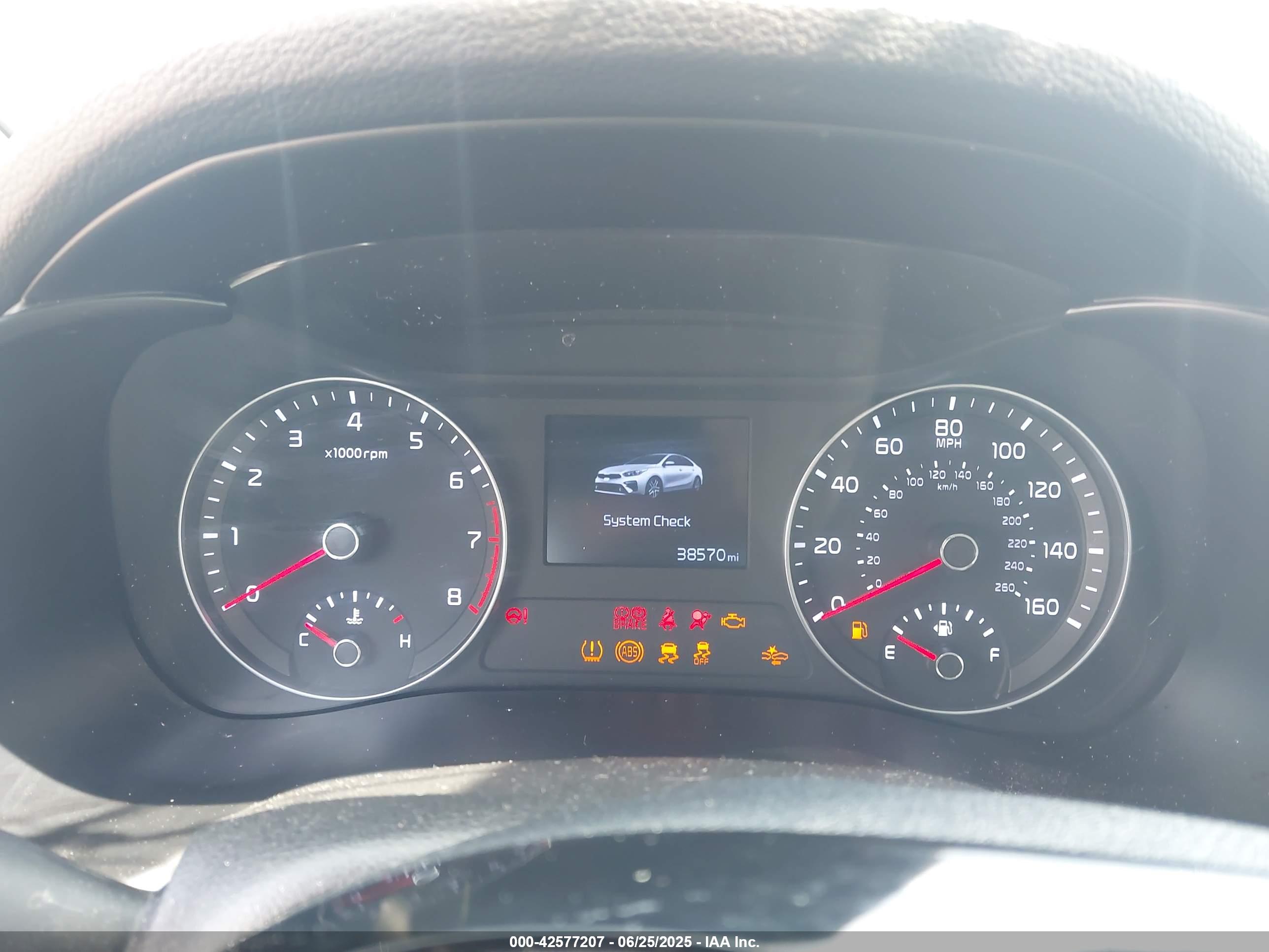KIA FORTE image 7
