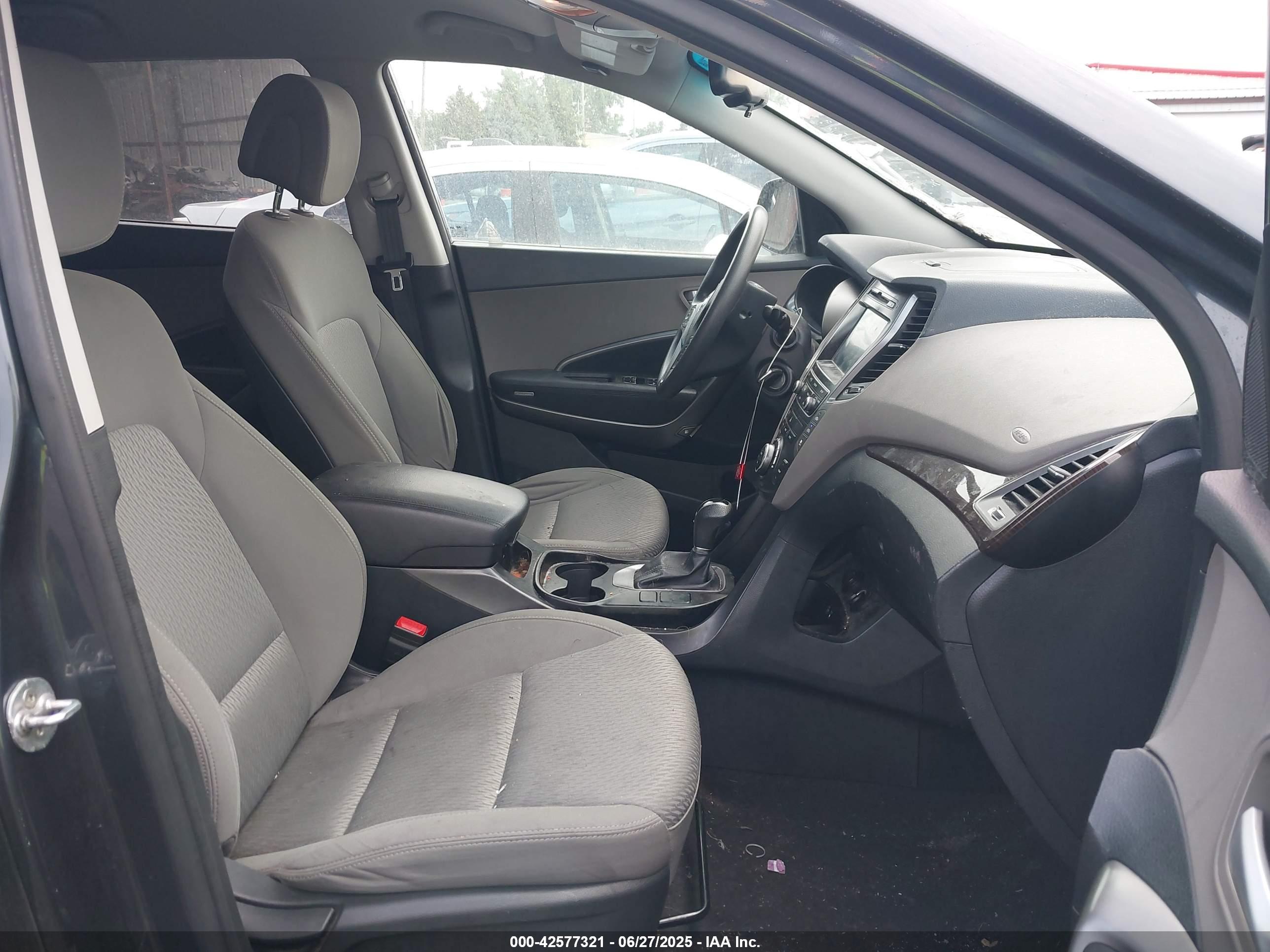 HYUNDAI SANTA image 5
