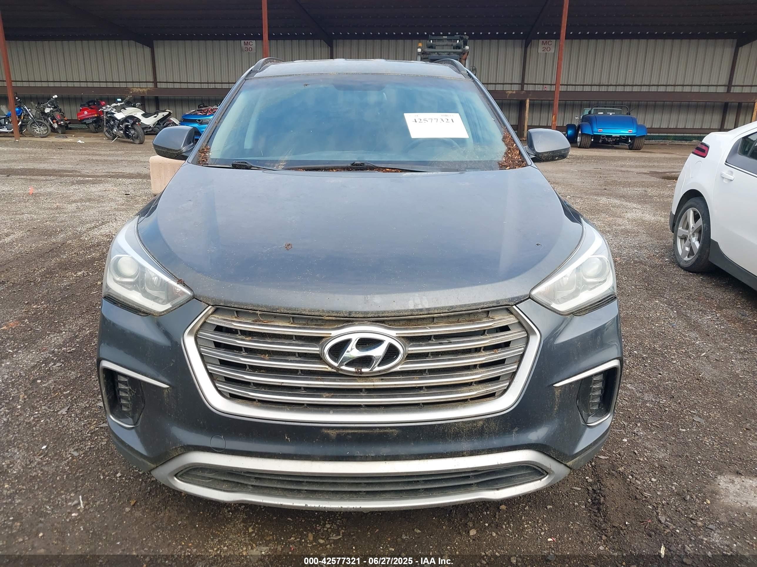 HYUNDAI SANTA image 6