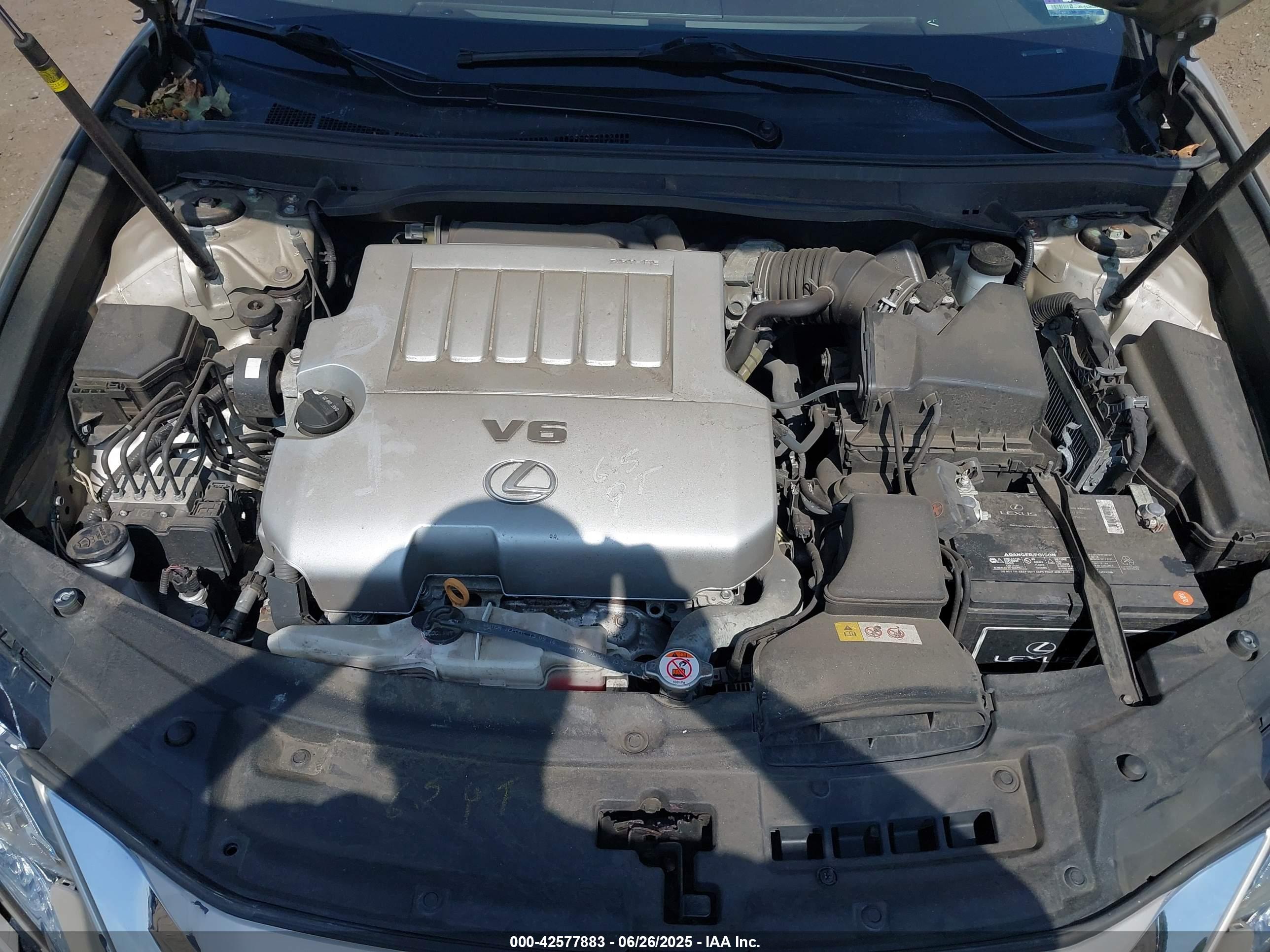 LEXUS ES image 10