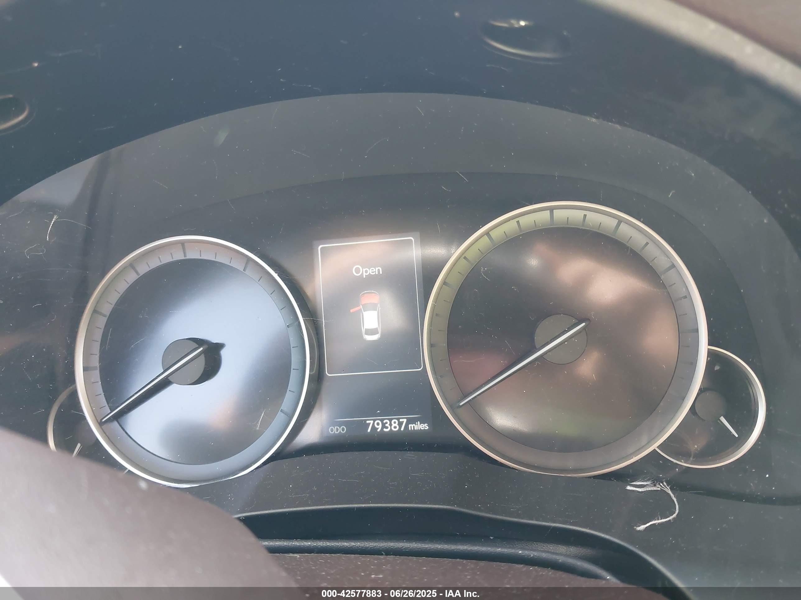 LEXUS ES image 7