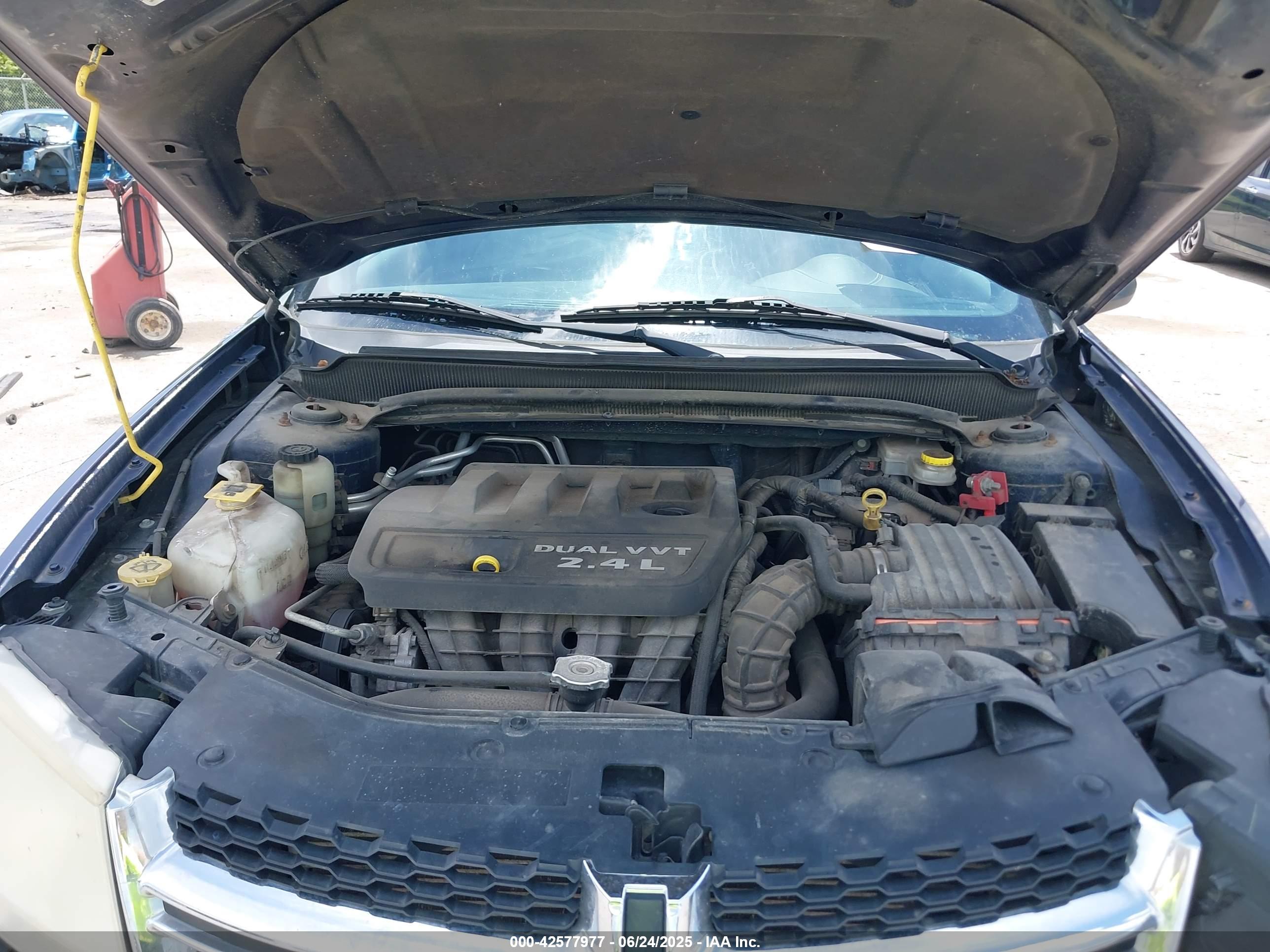 DODGE AVENGER image 10