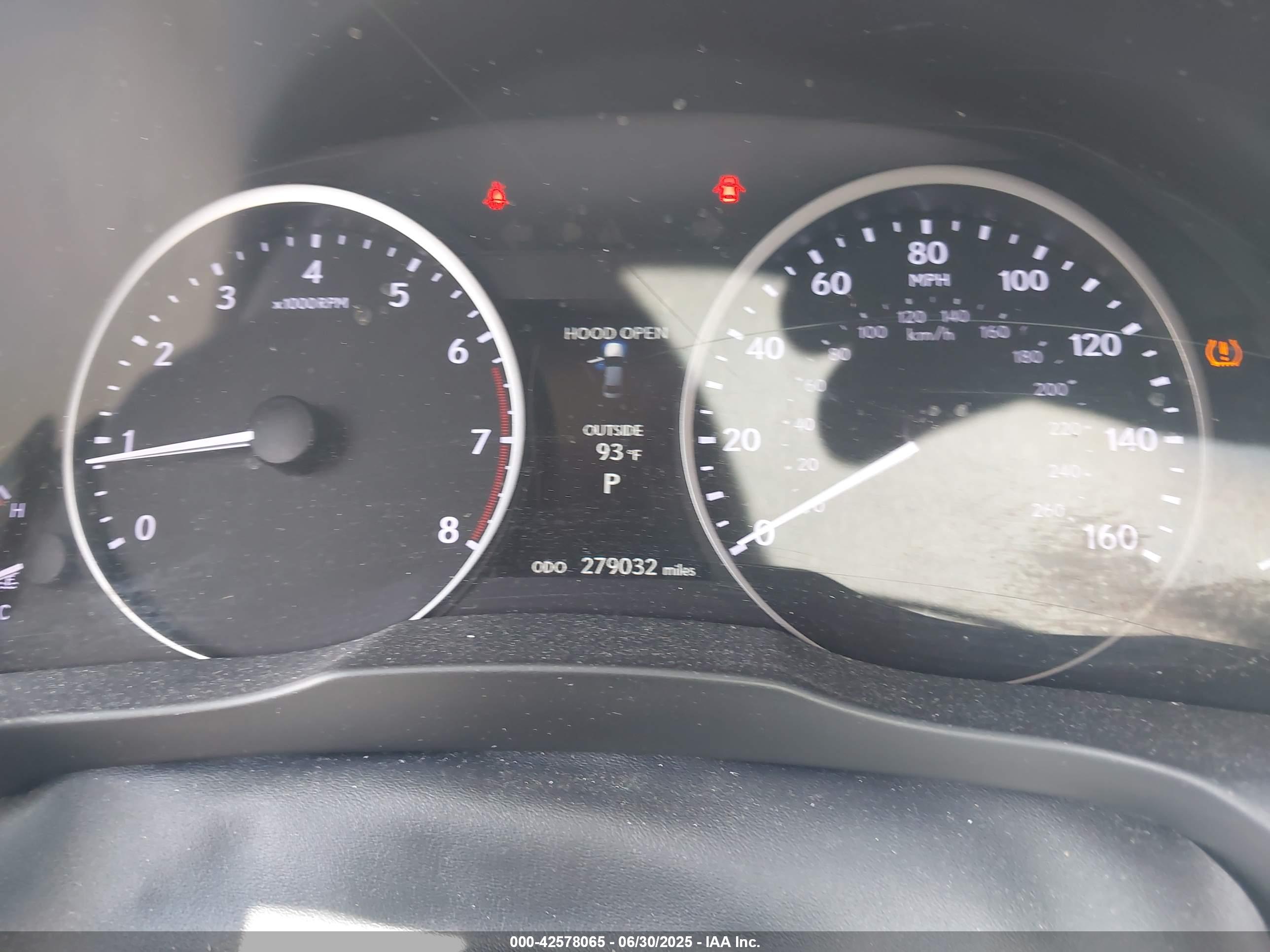 LEXUS ES image 7