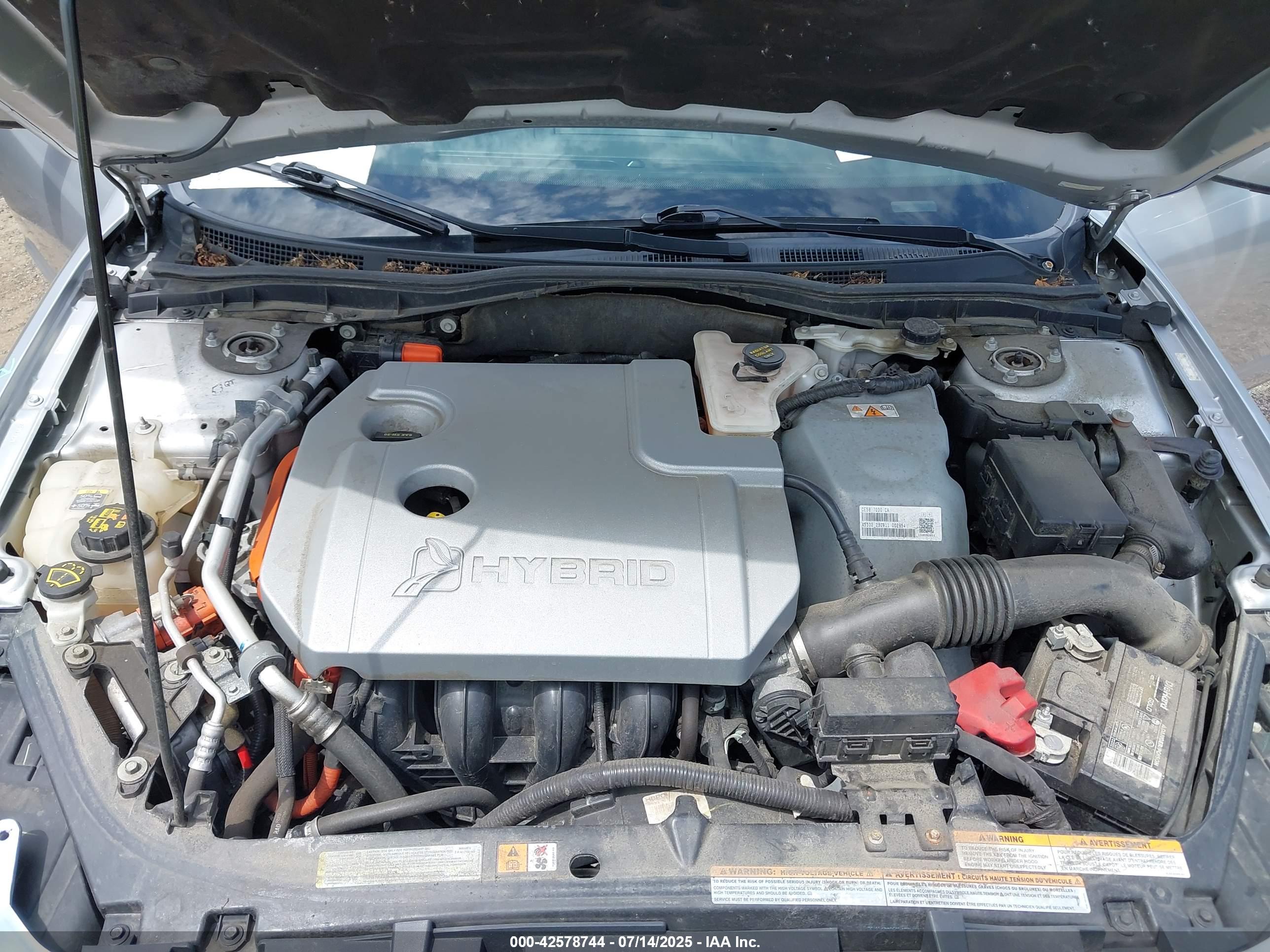 FORD FUSION image 10