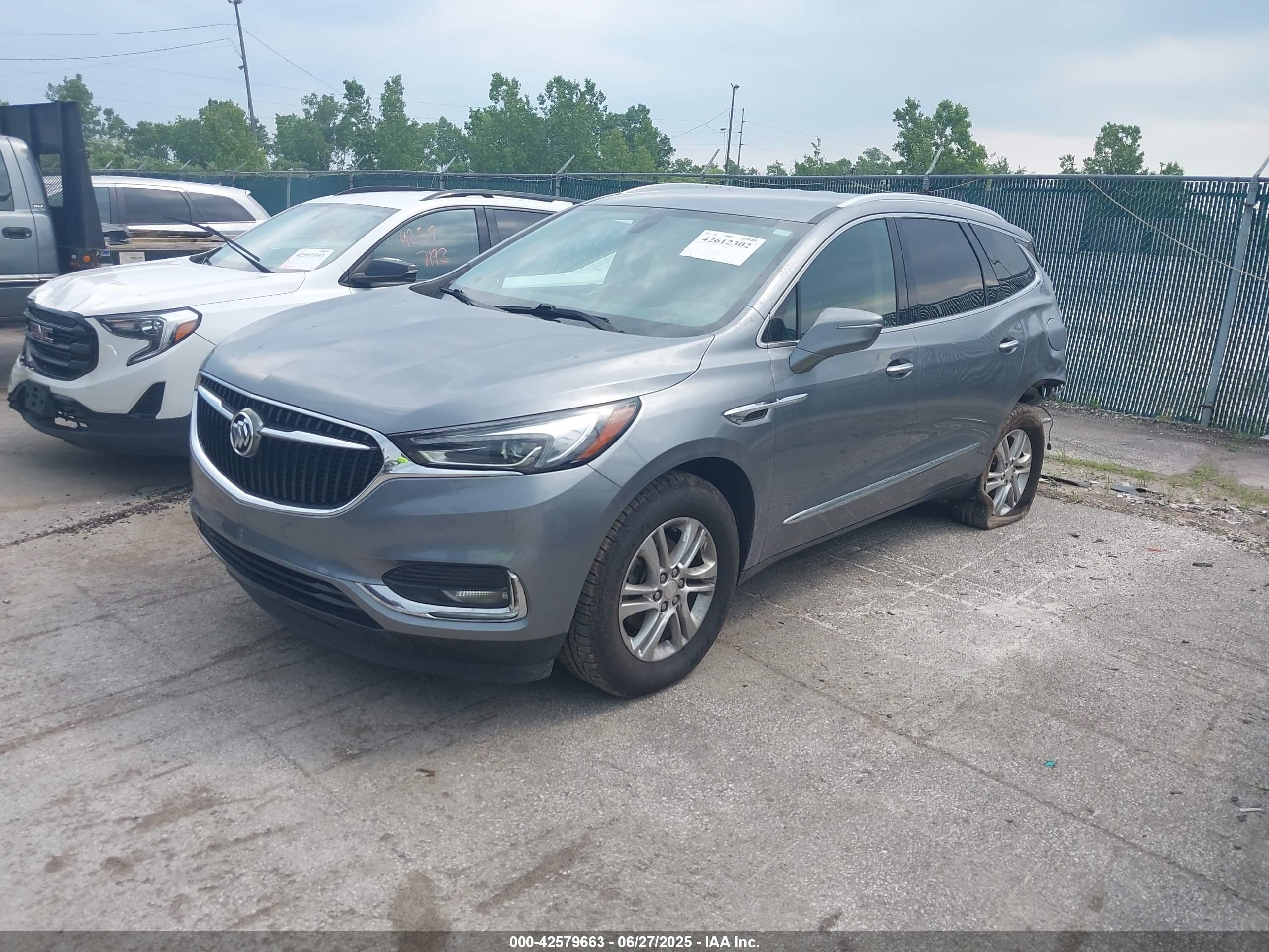 BUICK ENCLAVE image 2