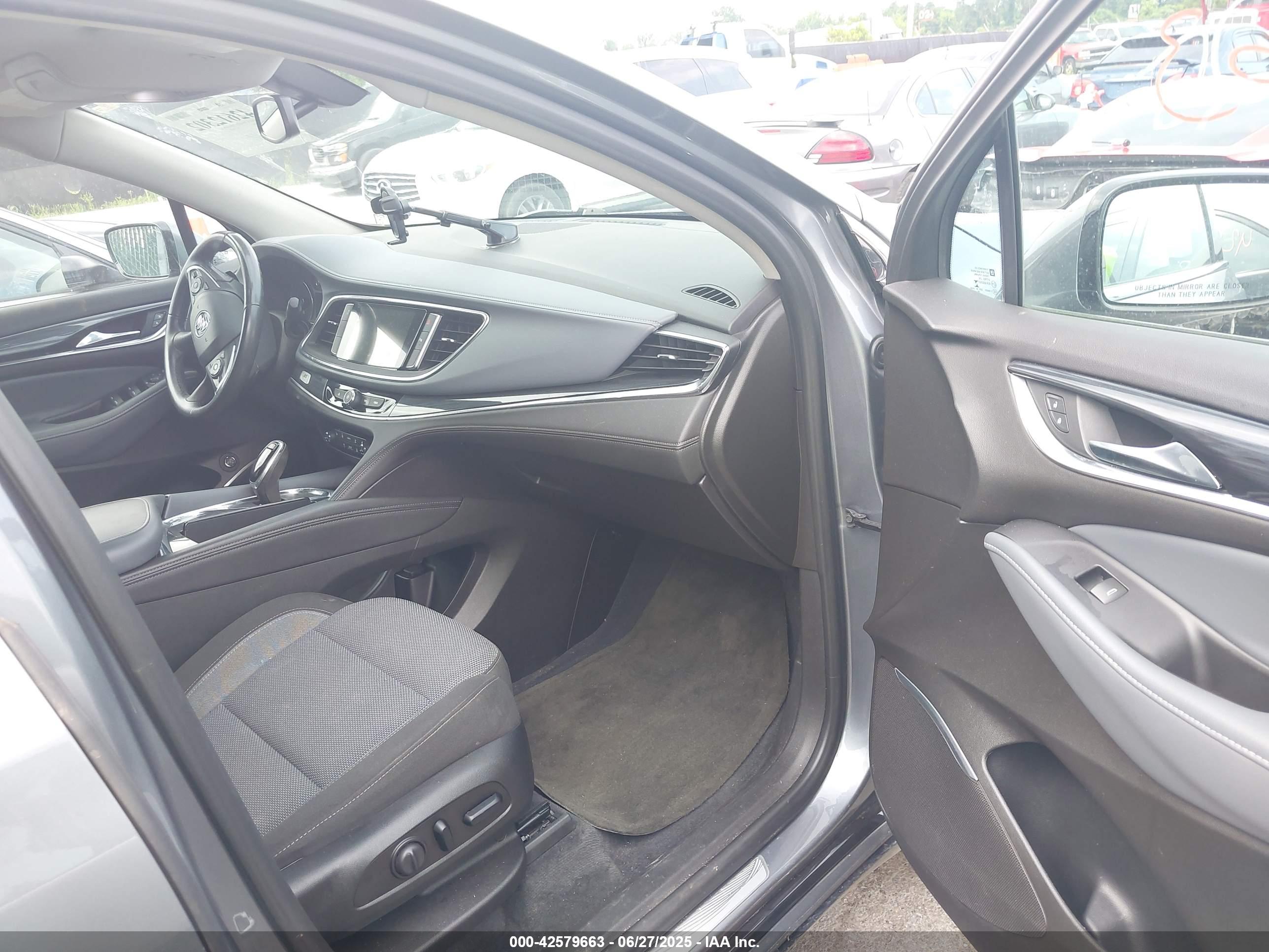 BUICK ENCLAVE image 5