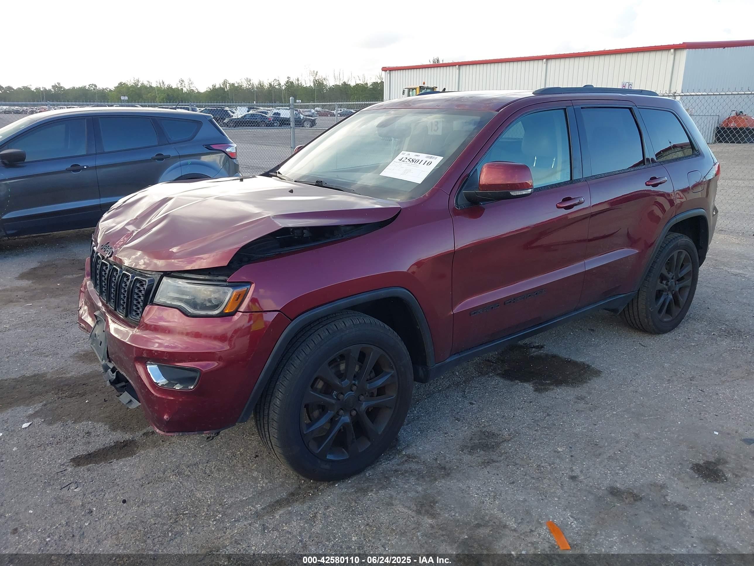 JEEP GRAND image 2