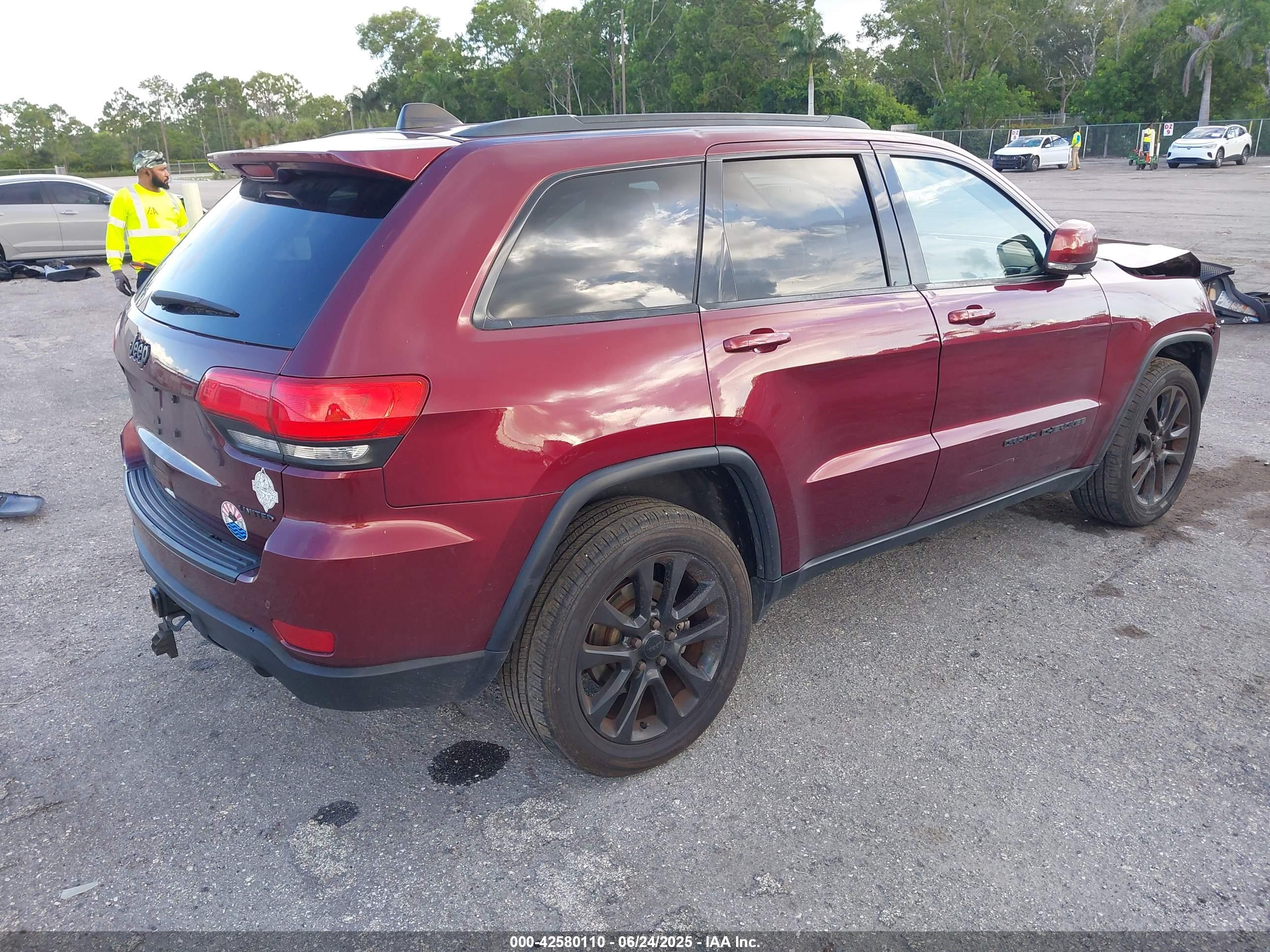 JEEP GRAND image 4