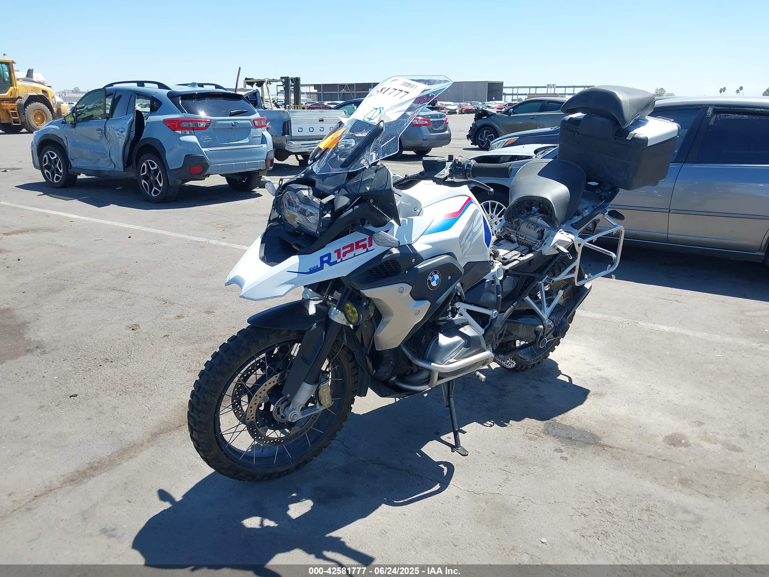 BMW R image 2