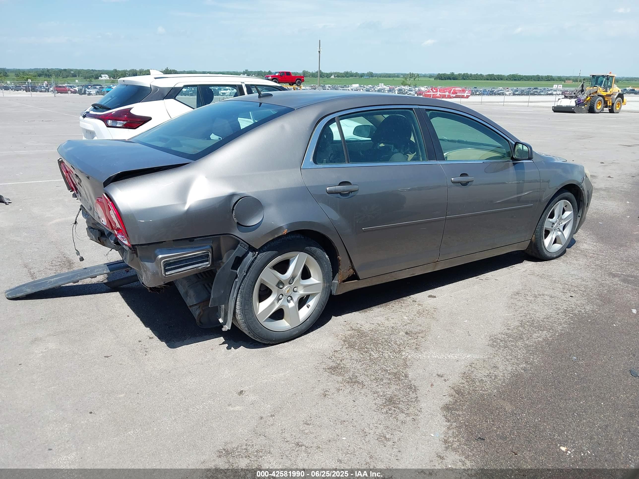 CHEVROLET MALIBU image 4