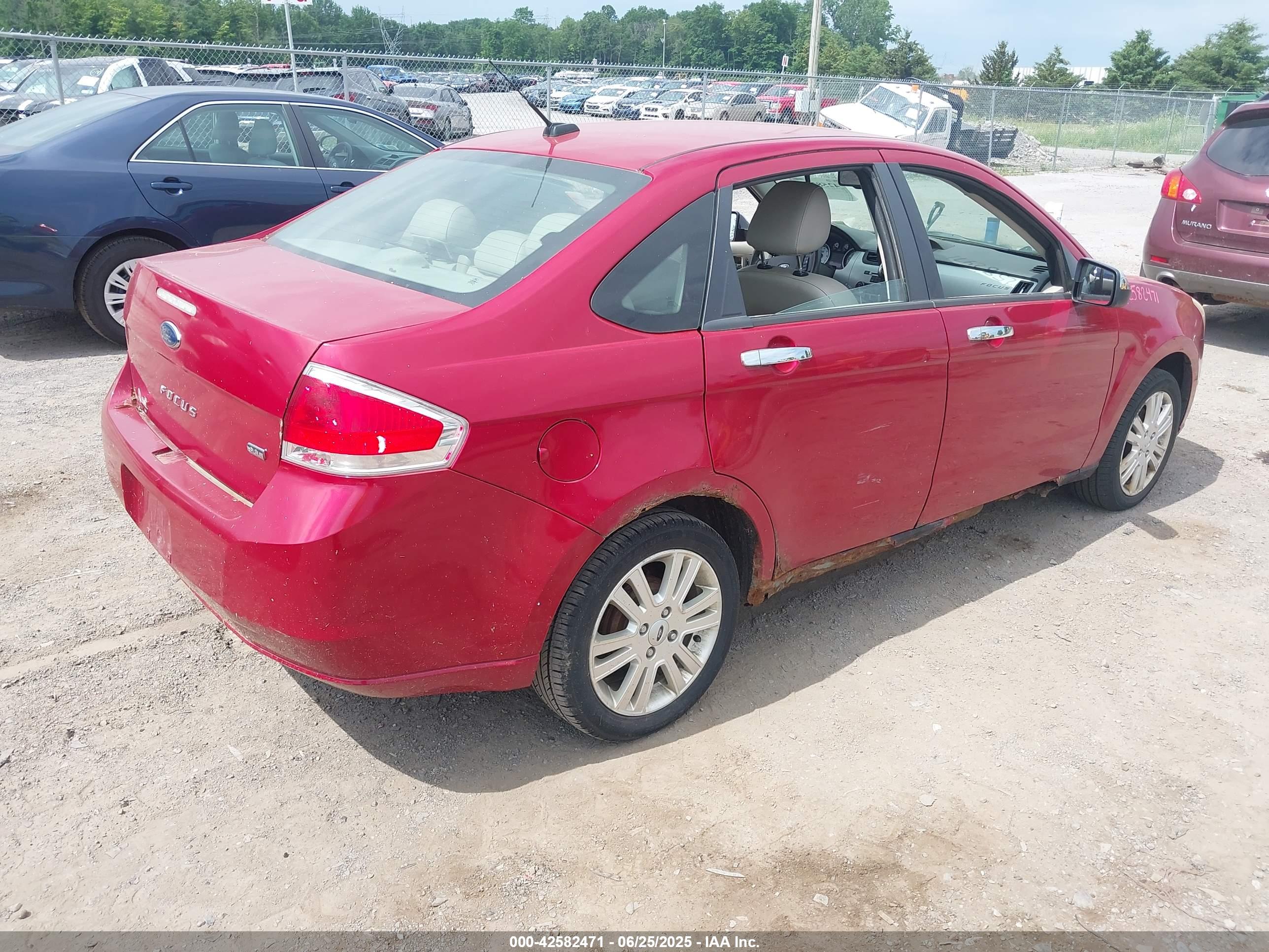 FORD FOCUS image 4