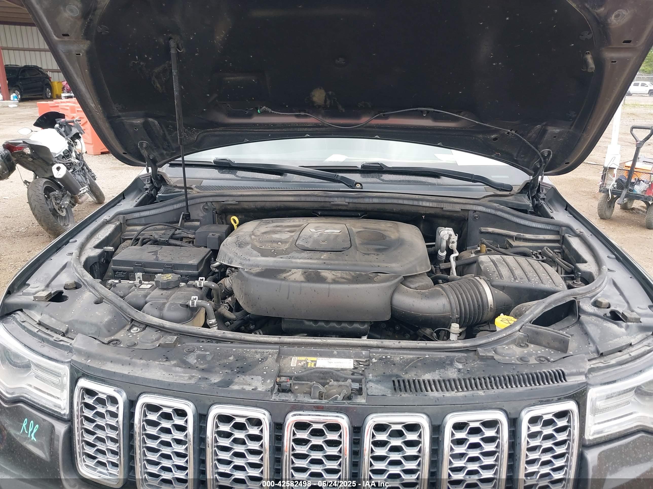 JEEP GRAND image 10