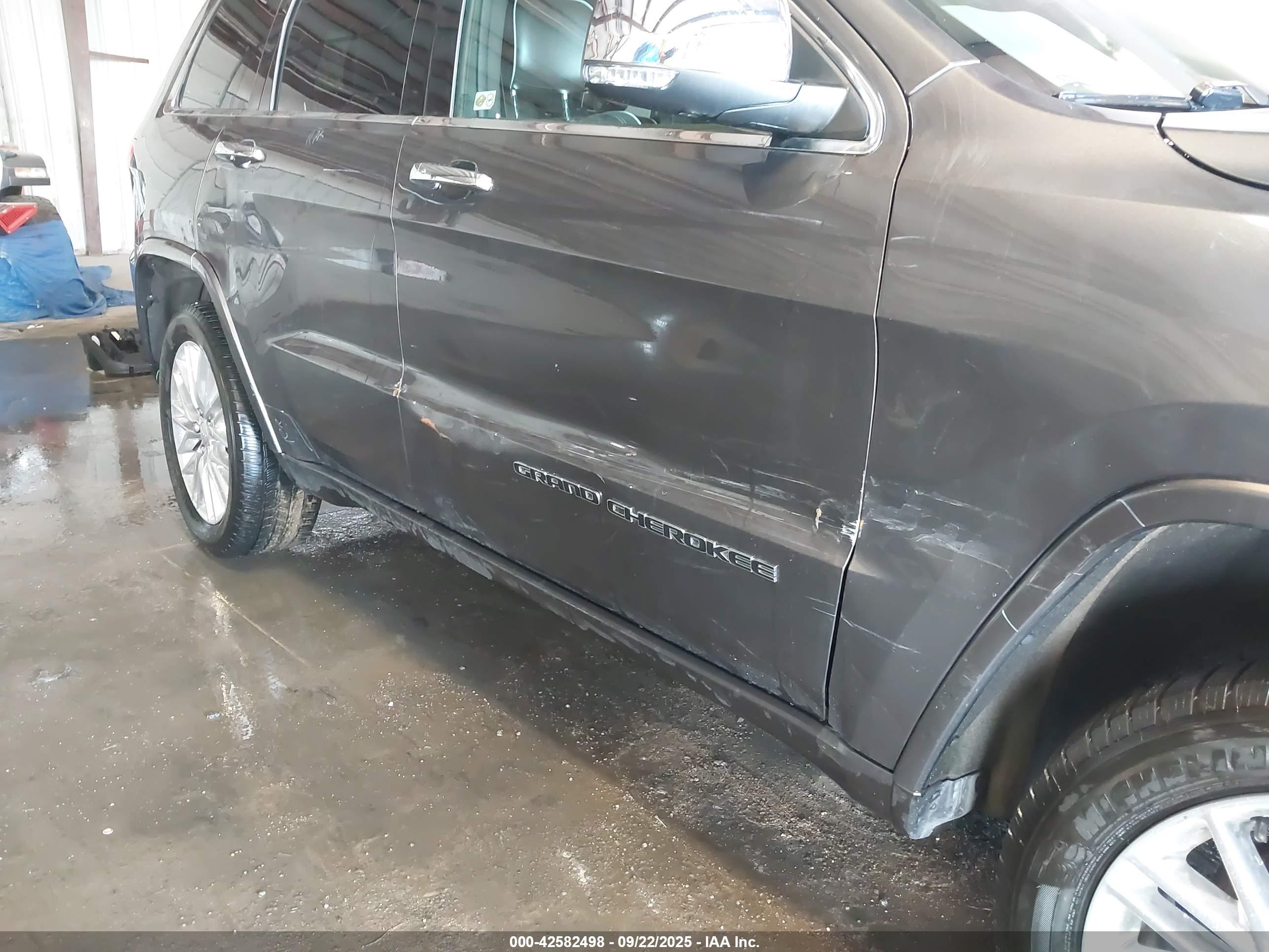 JEEP GRAND image 6