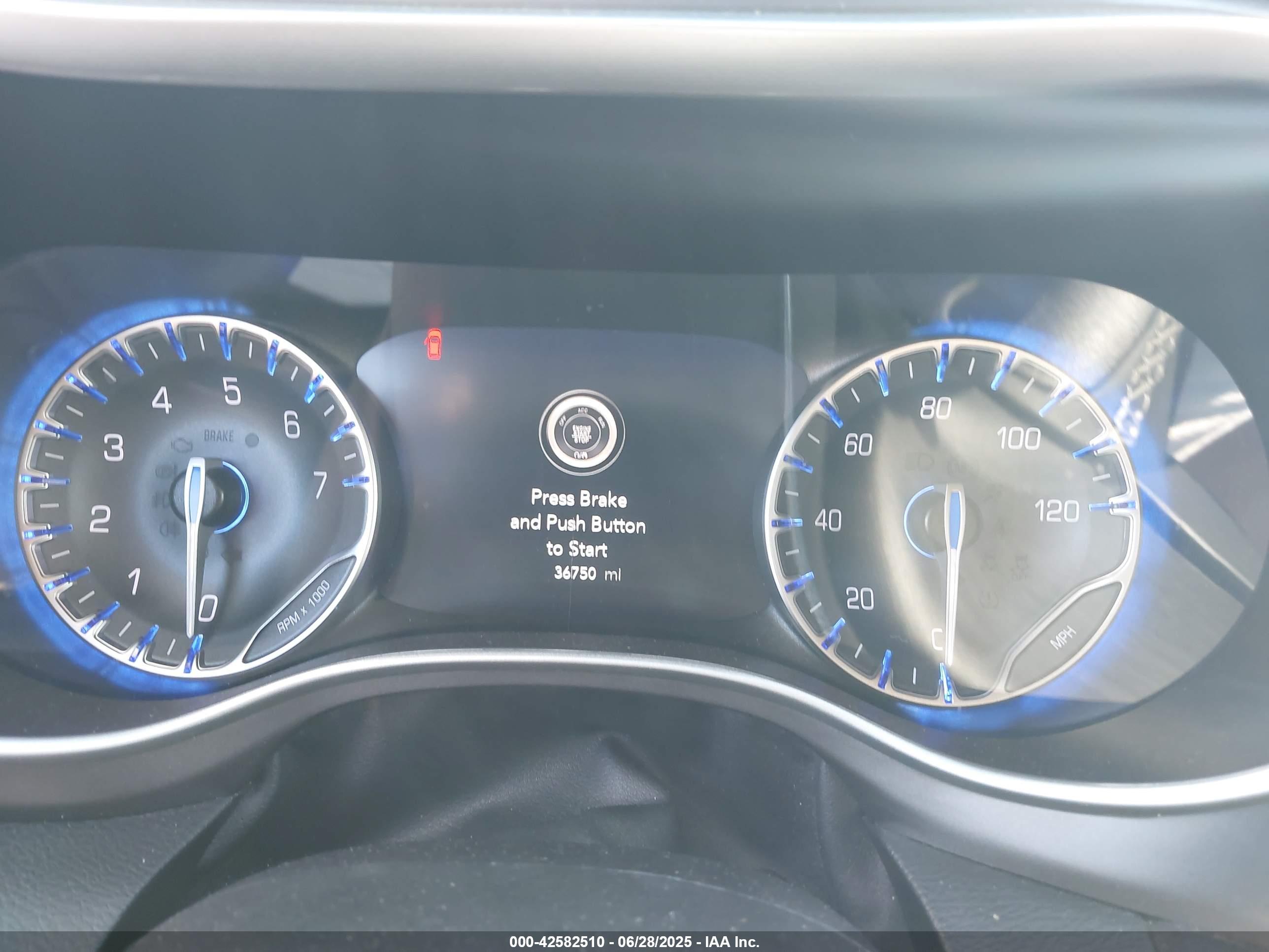 CHRYSLER PACIFICA image 7