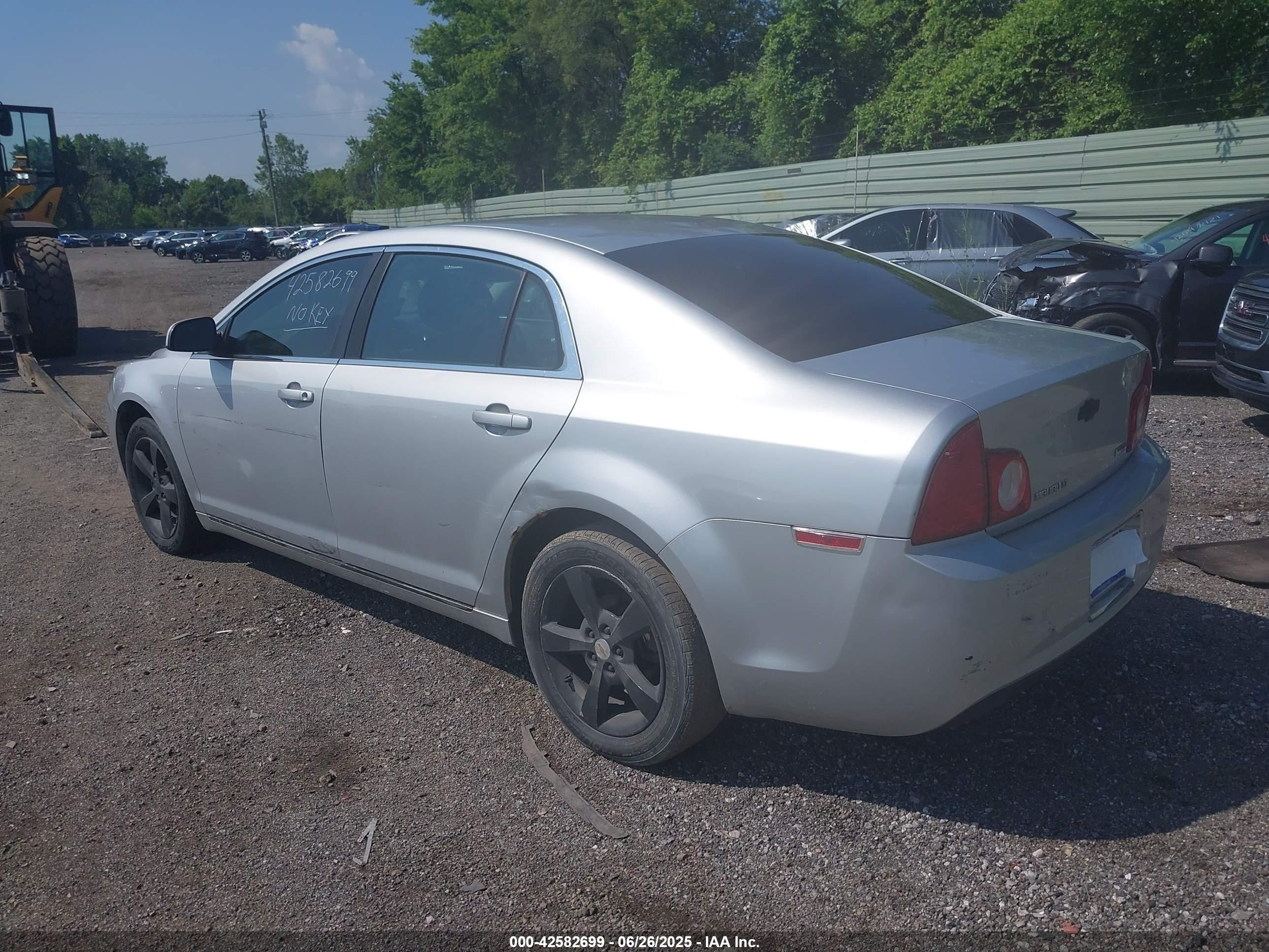 CHEVROLET MALIBU image 3