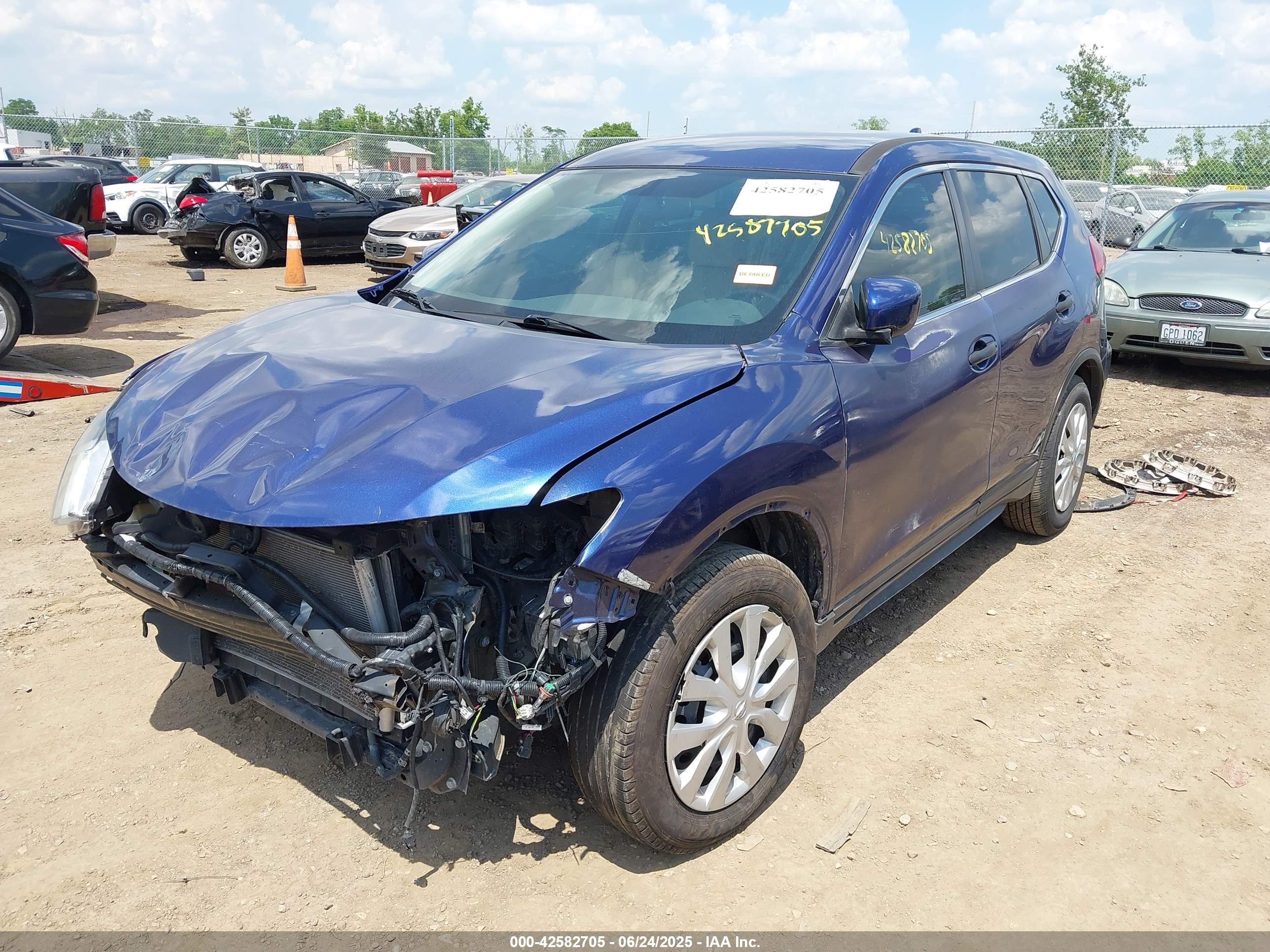 NISSAN ROGUE image 2