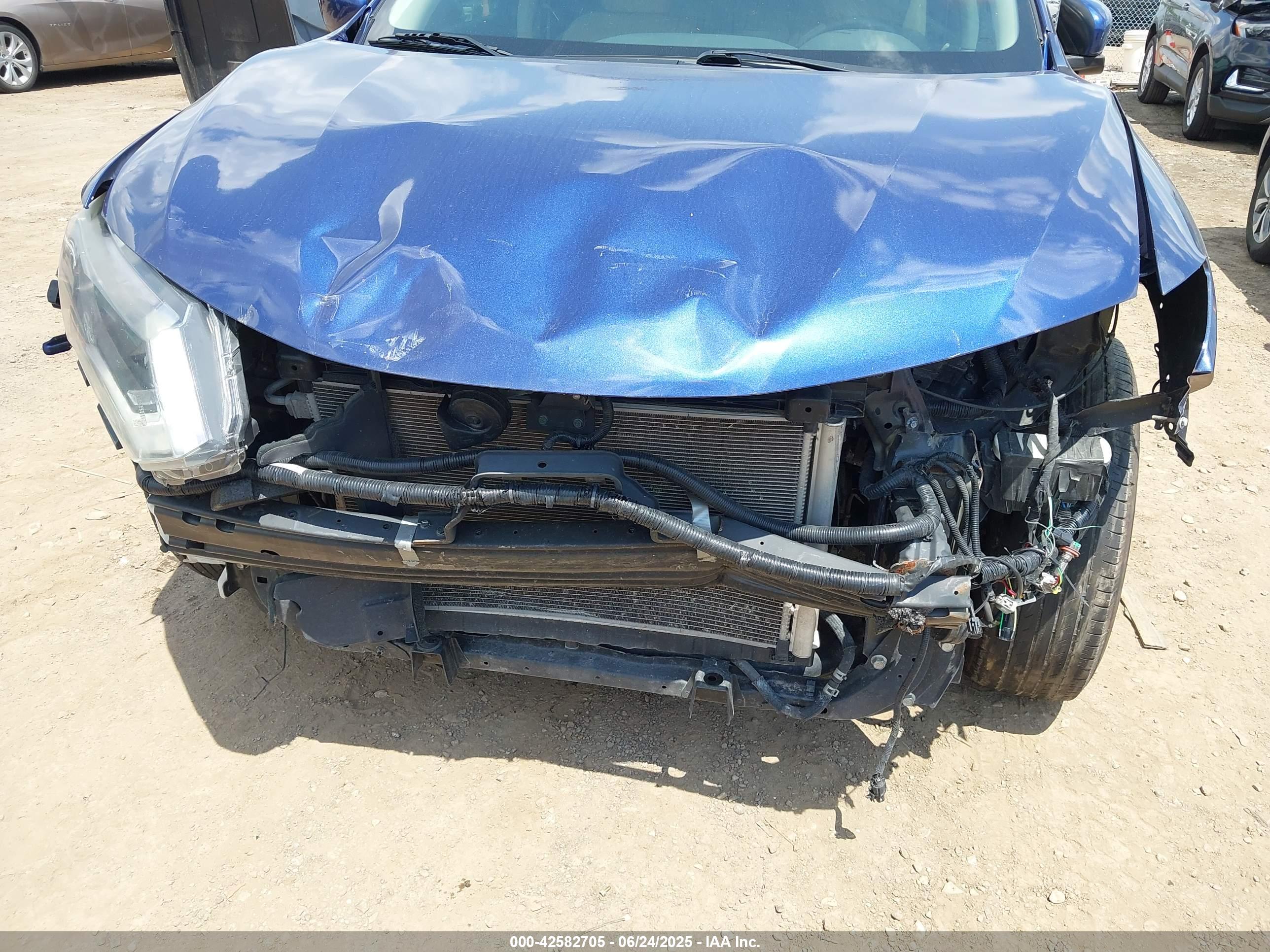 NISSAN ROGUE image 6