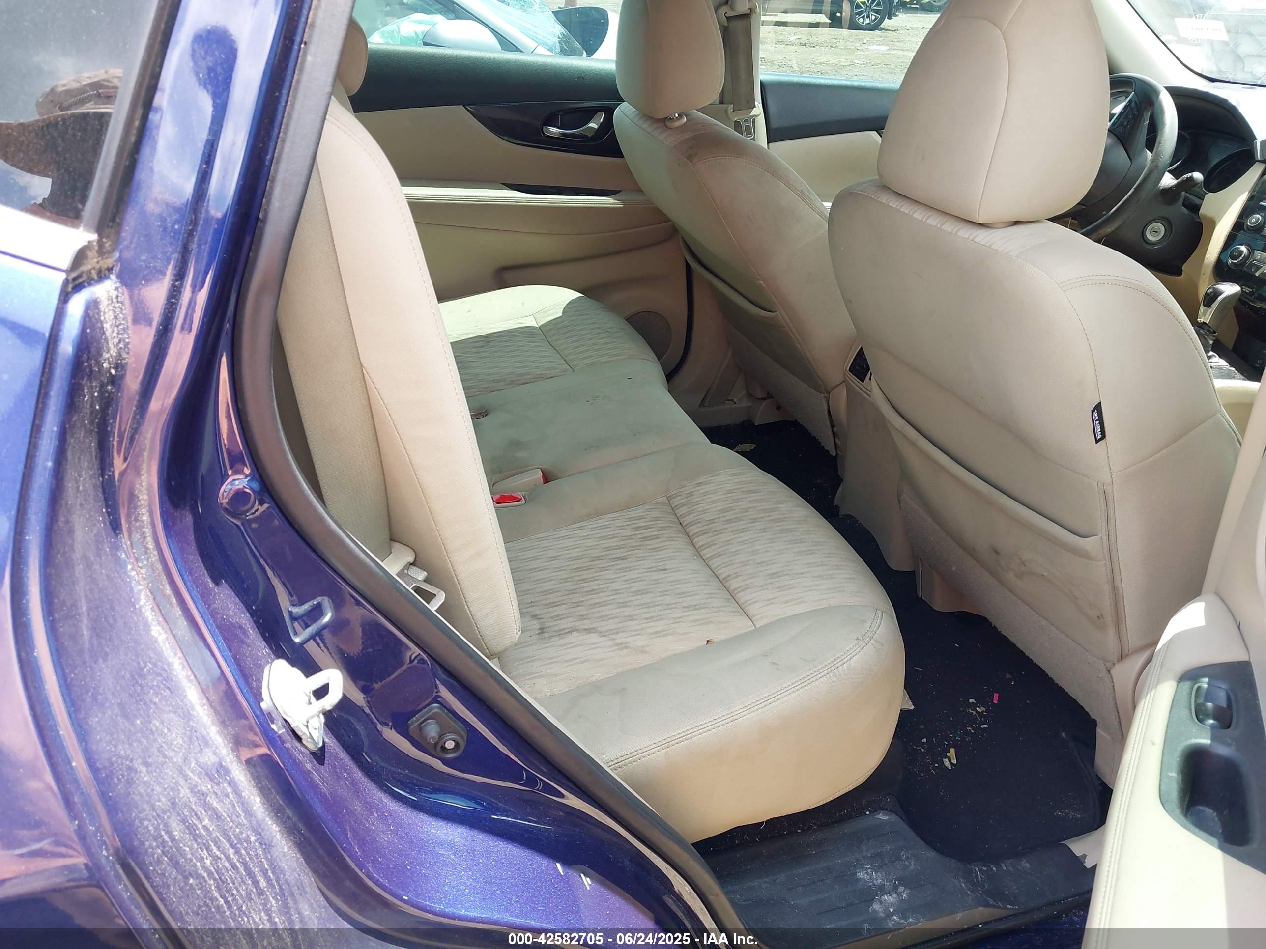 NISSAN ROGUE image 8