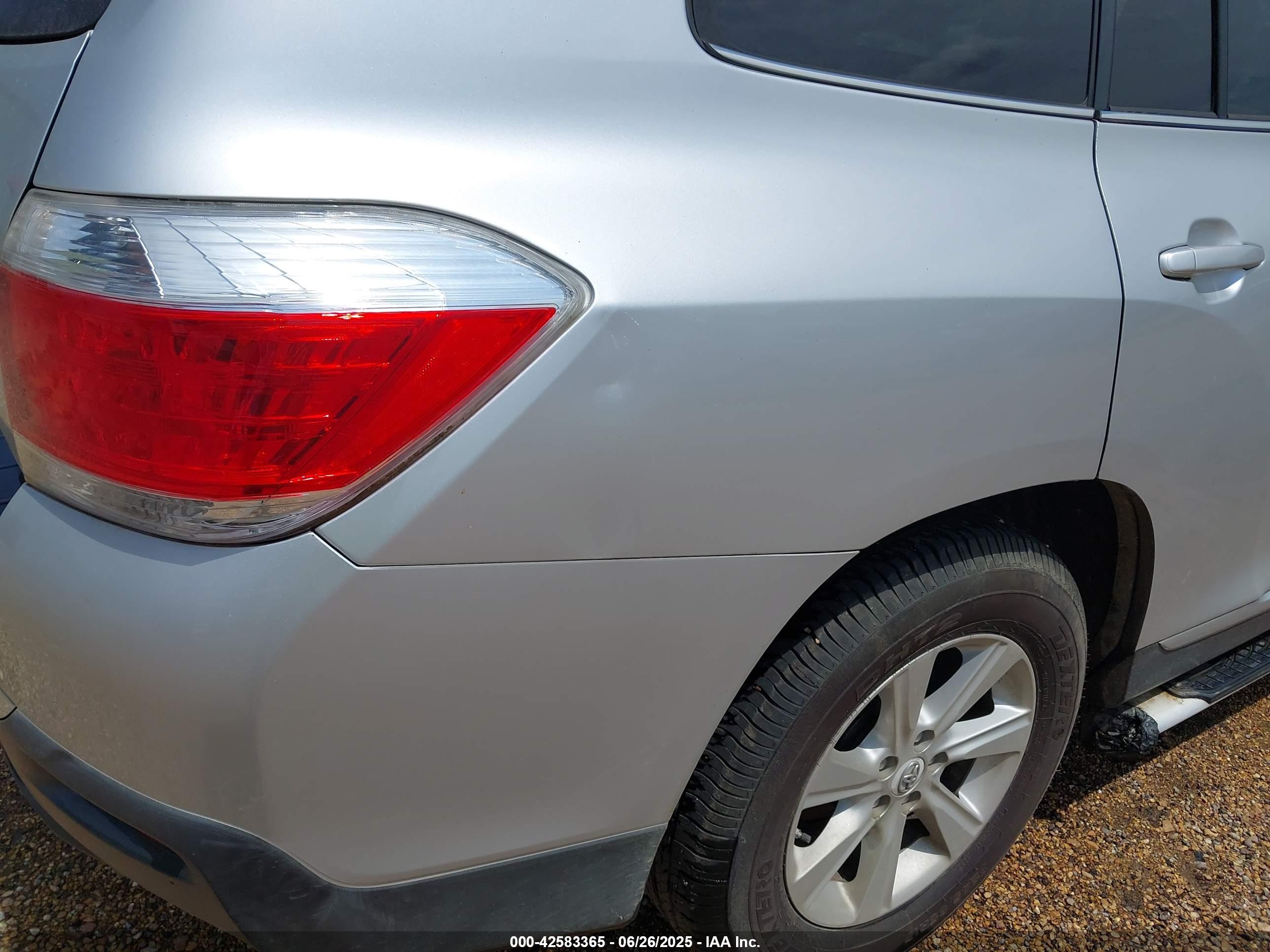 TOYOTA HIGHLANDER image 6