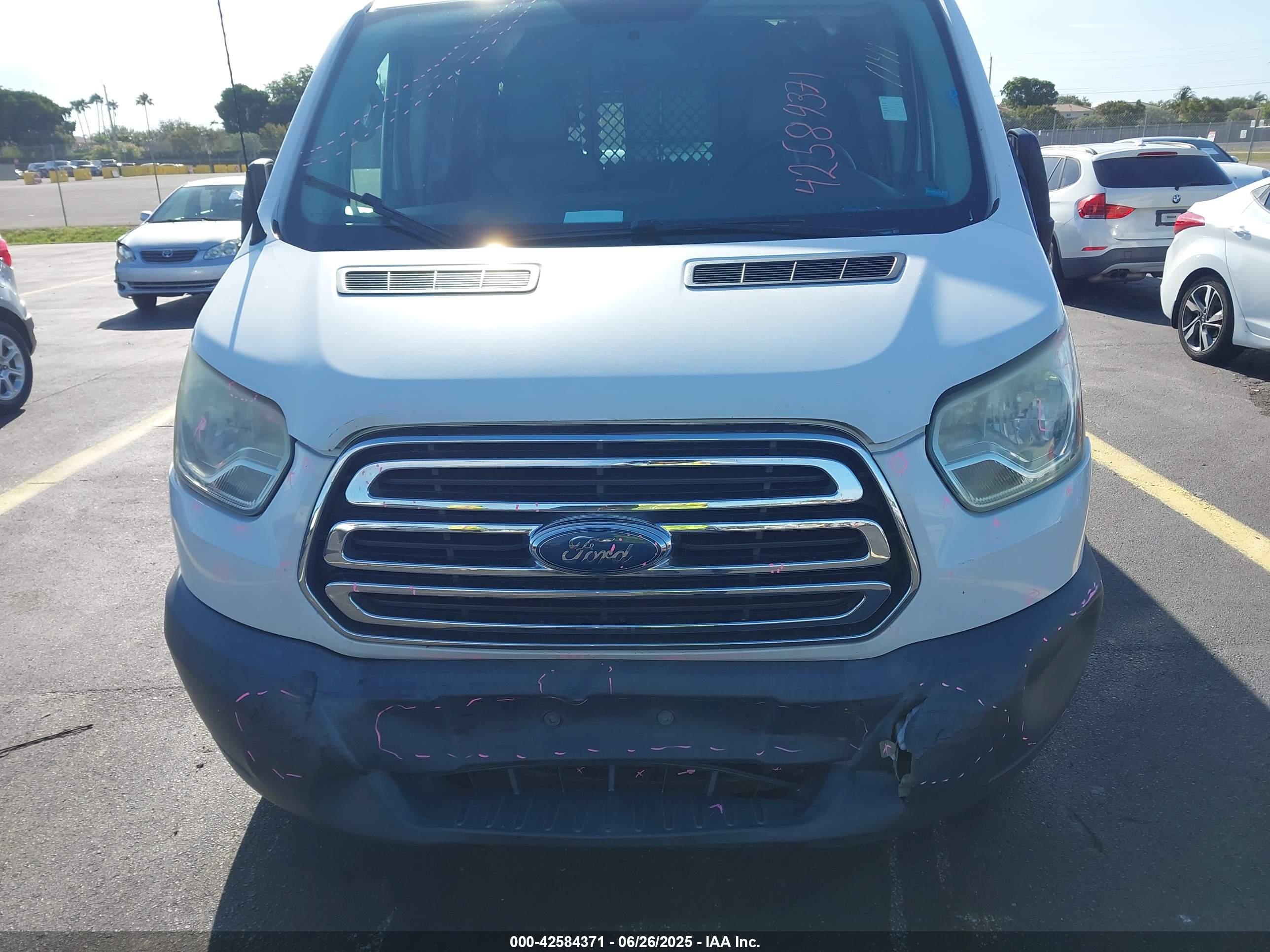 FORD TRANSIT-250 image 6