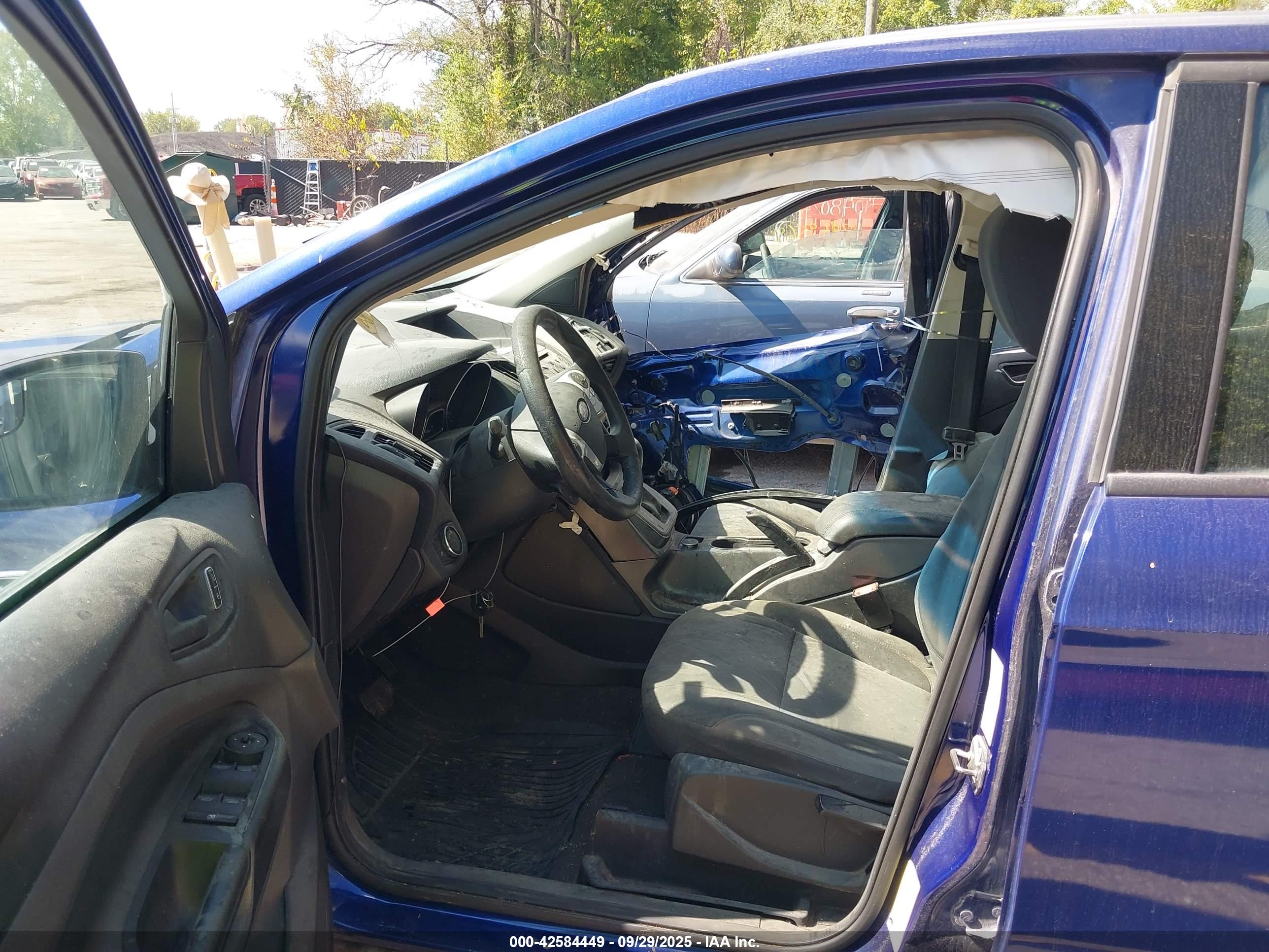 FORD ESCAPE image 5