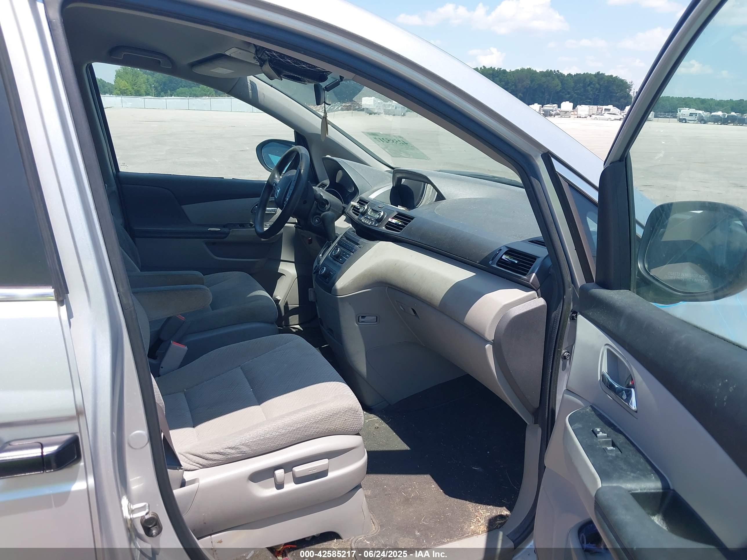 HONDA ODYSSEY image 5