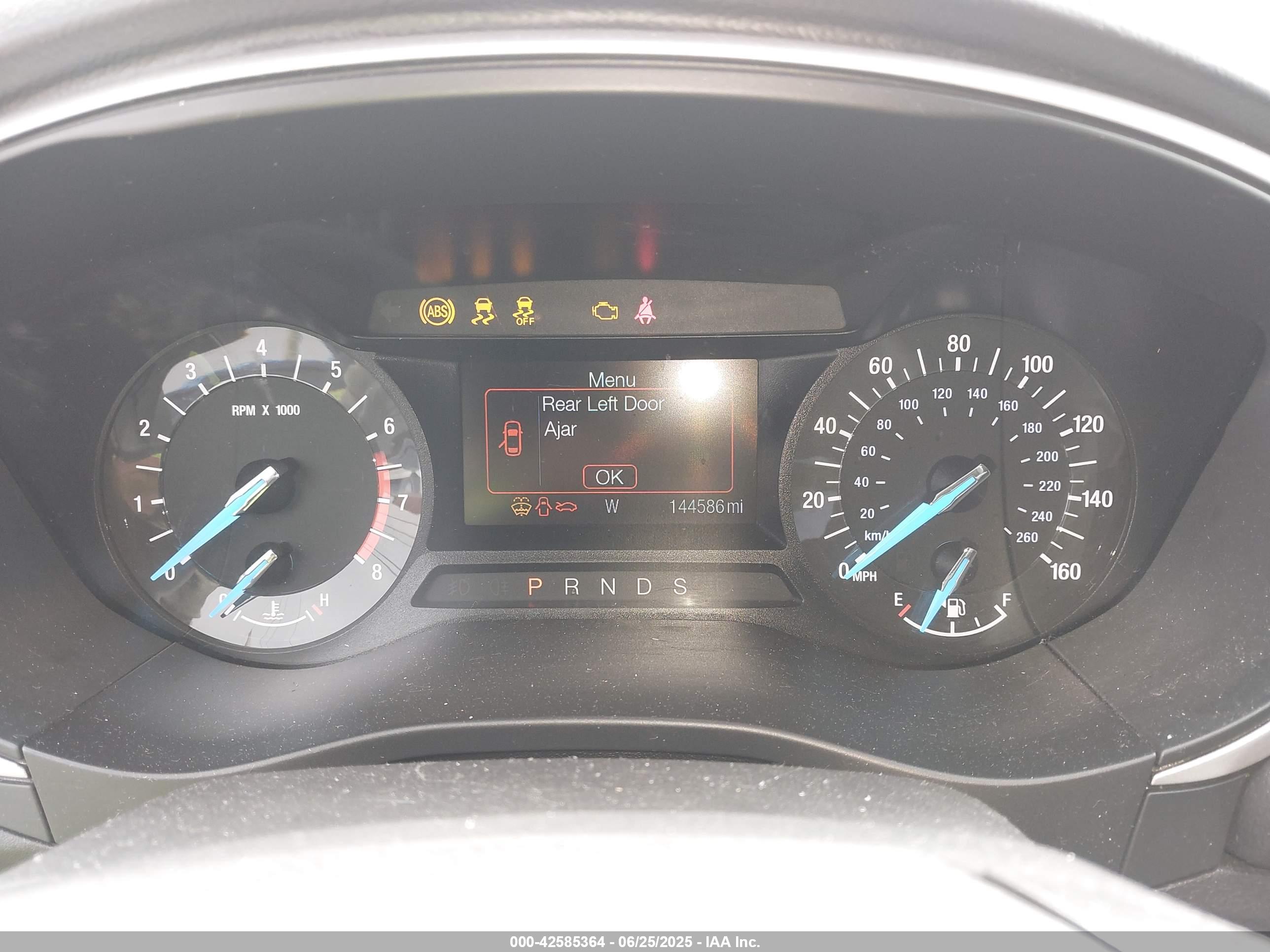 FORD FUSION image 7