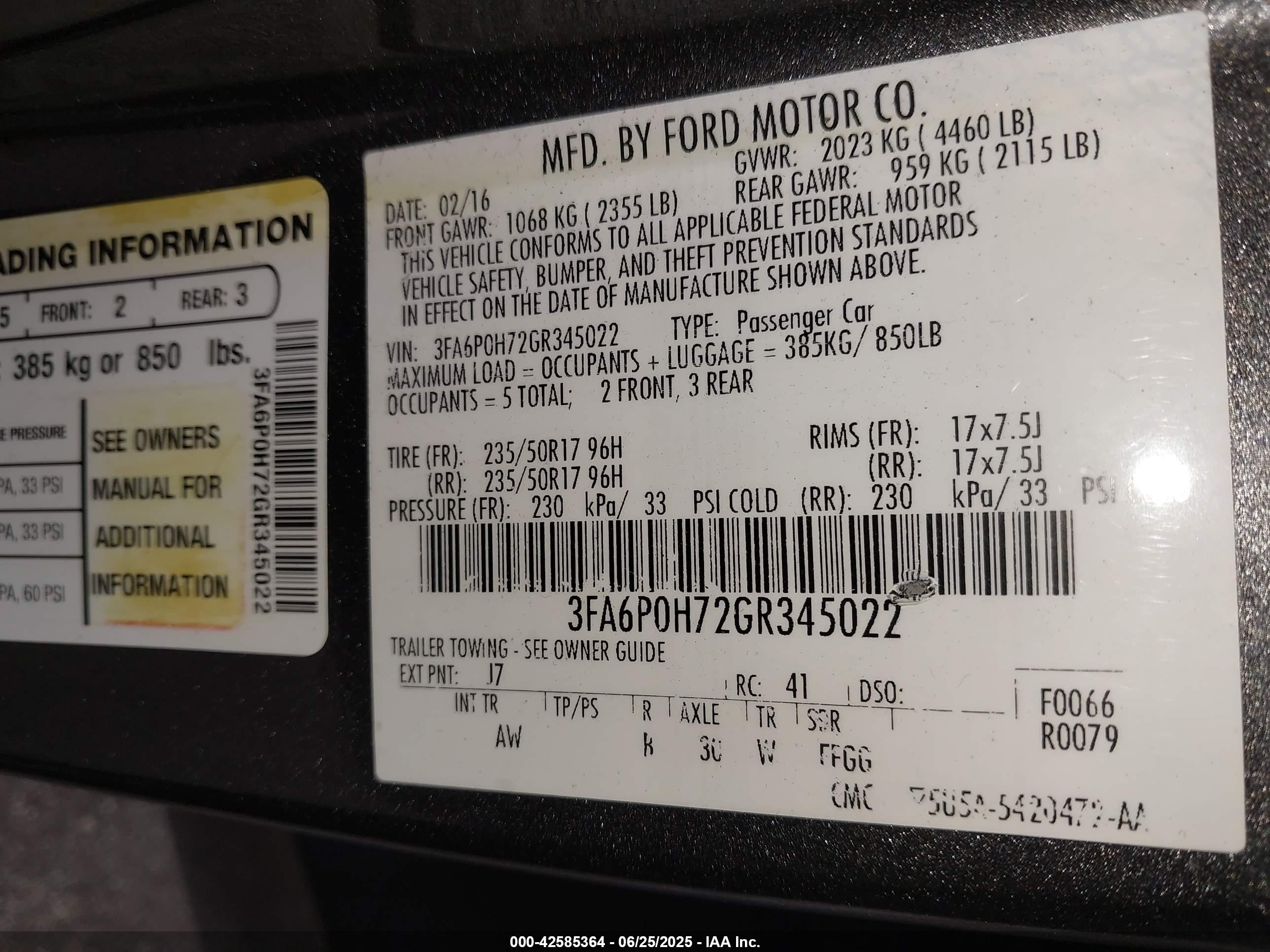 FORD FUSION image 9