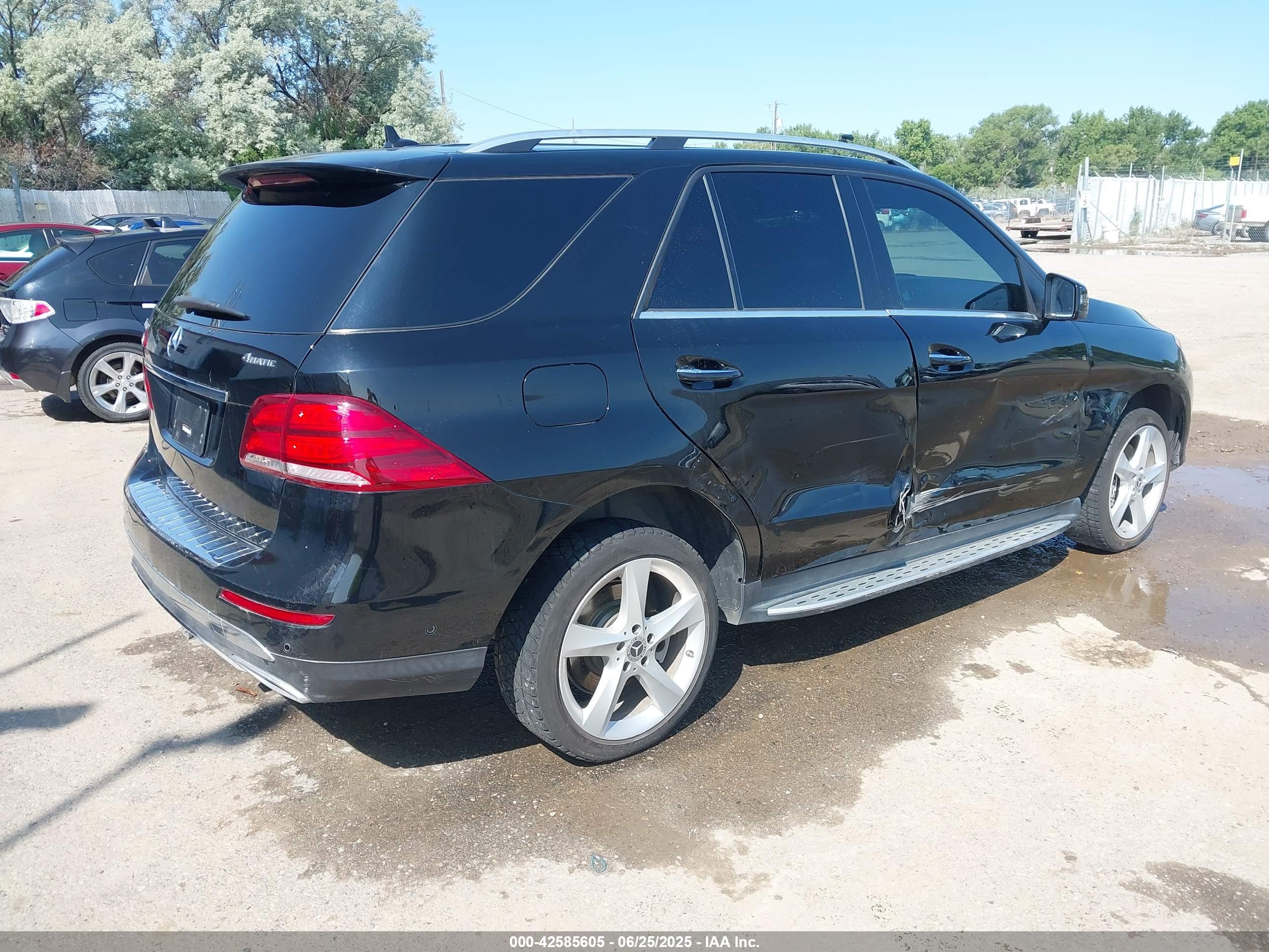 MERCEDES-BENZ GLE image 4