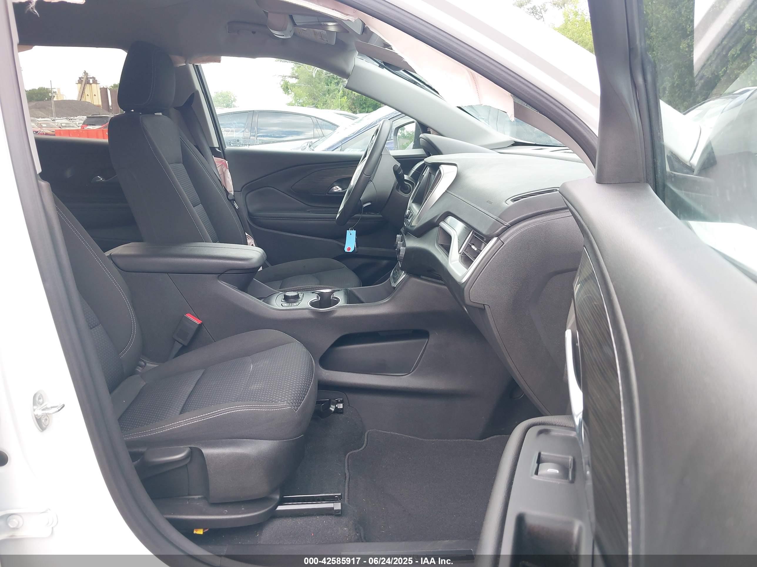 GMC TERRAIN image 5