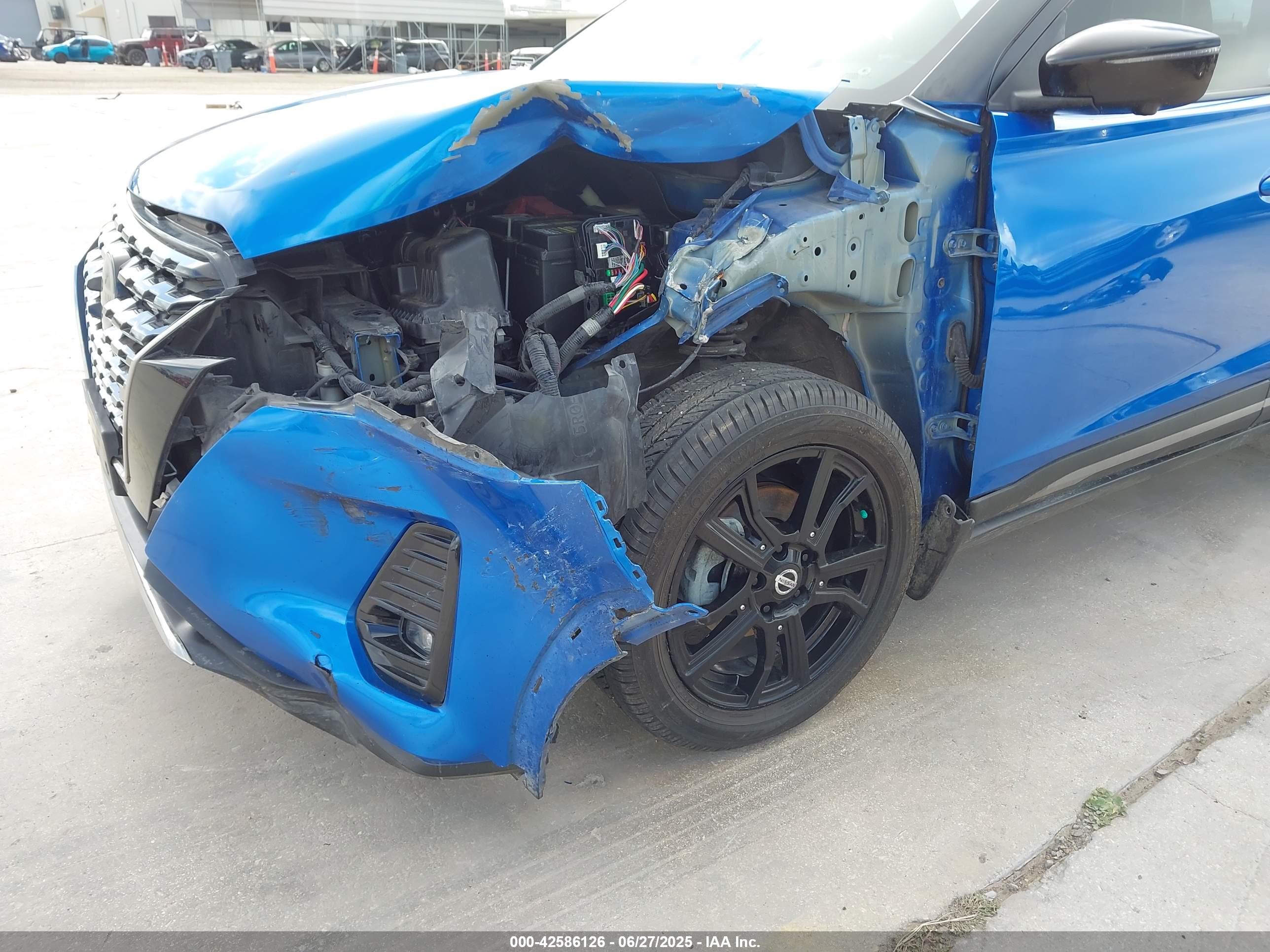 NISSAN KICKS image 6