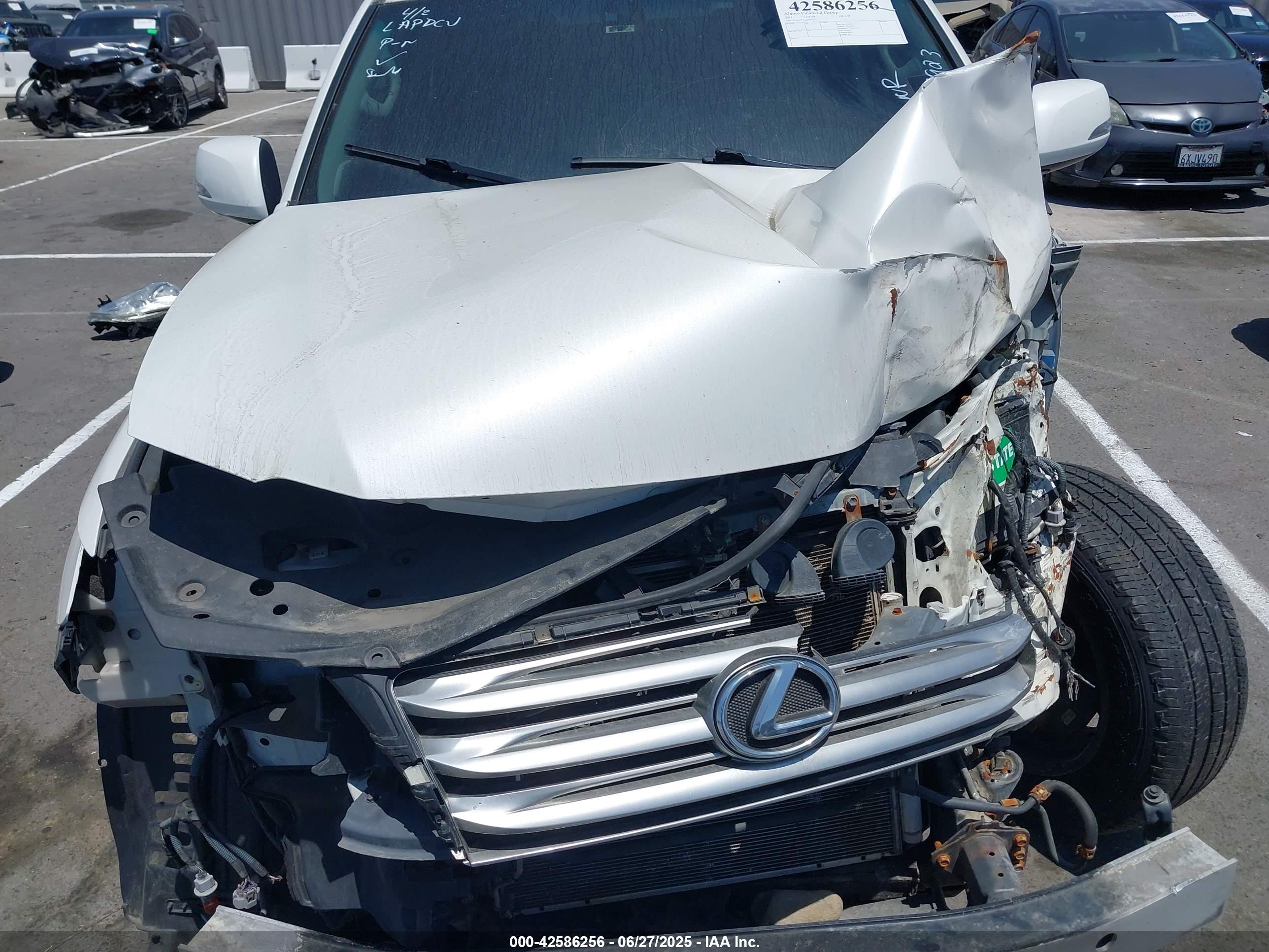LEXUS GX image 10