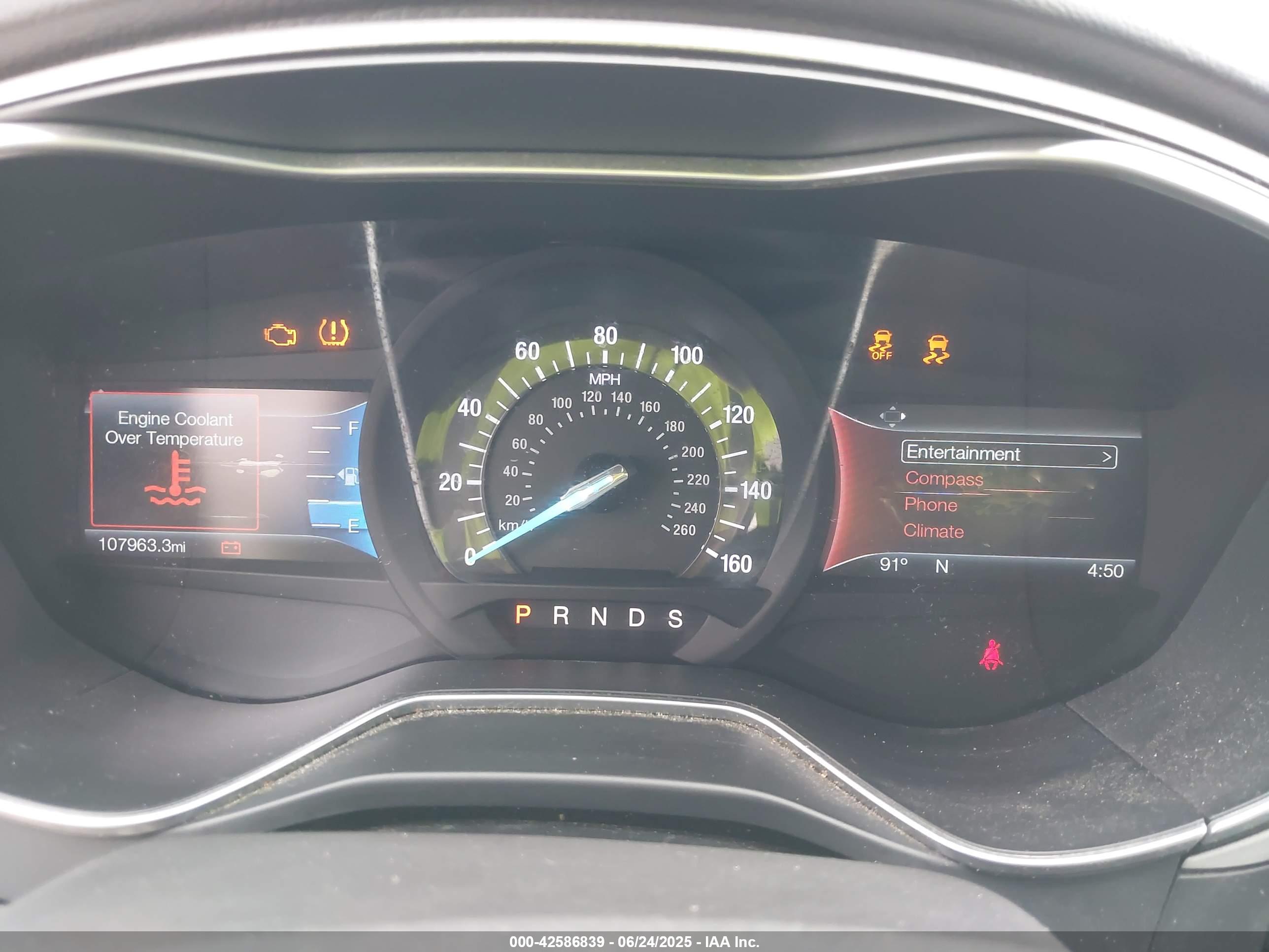 FORD FUSION image 7