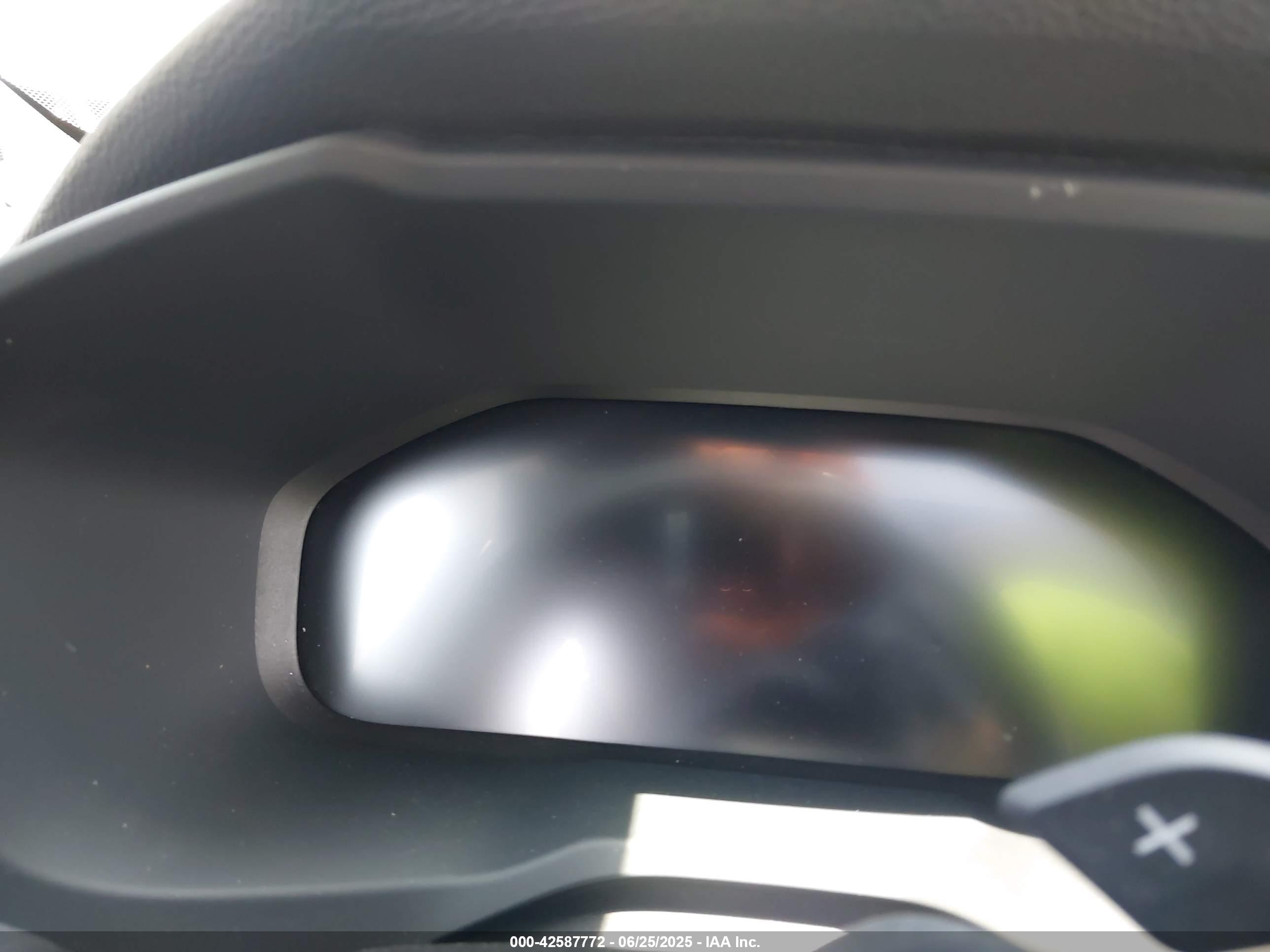 TOYOTA RAV4 image 7