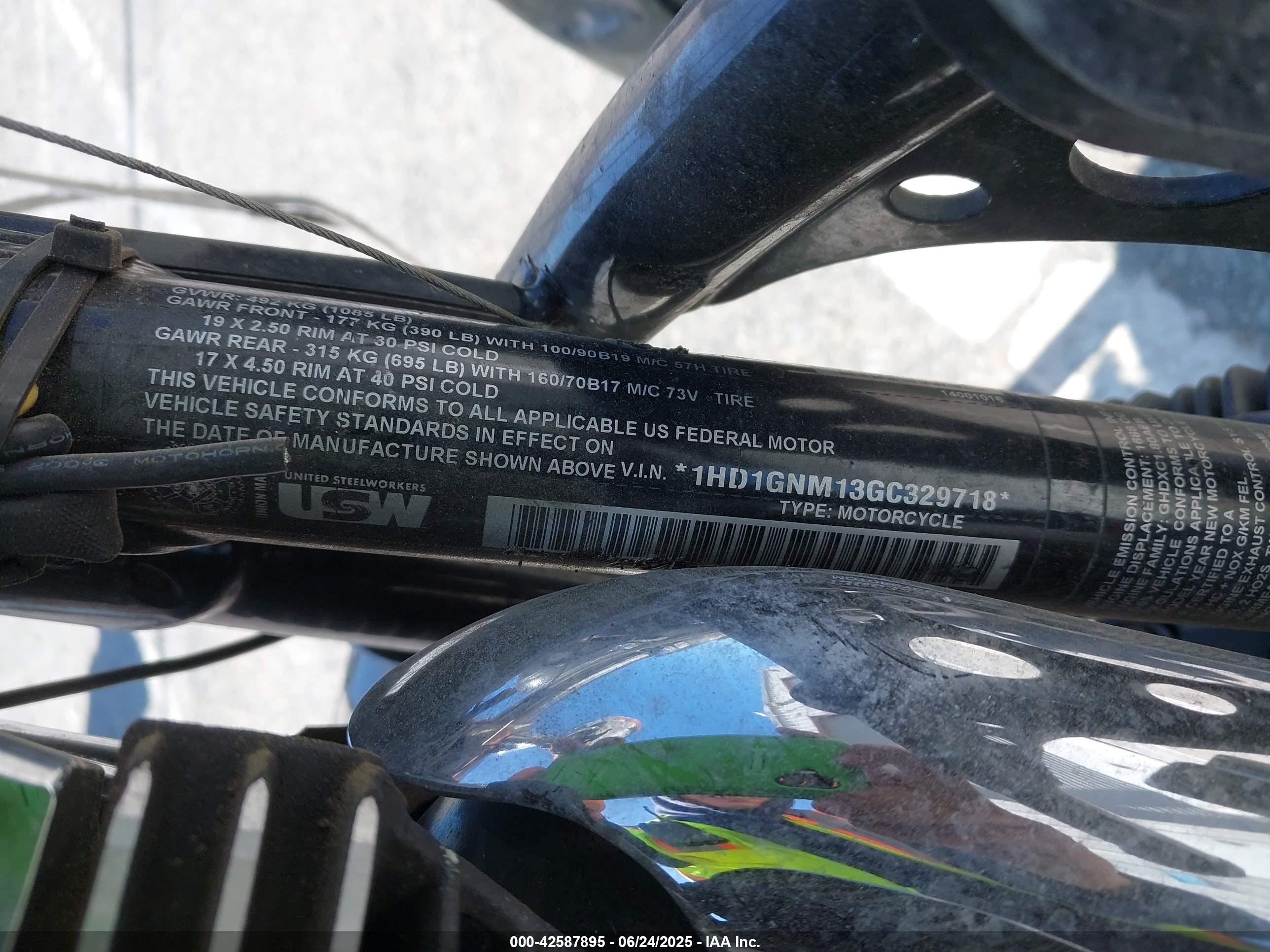HARLEY-DAVIDSON FXDL image 10