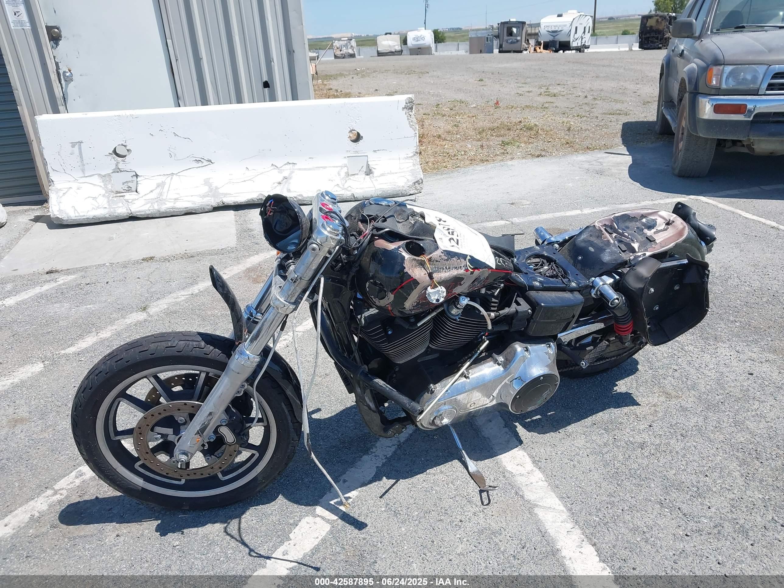 HARLEY-DAVIDSON FXDL image 2