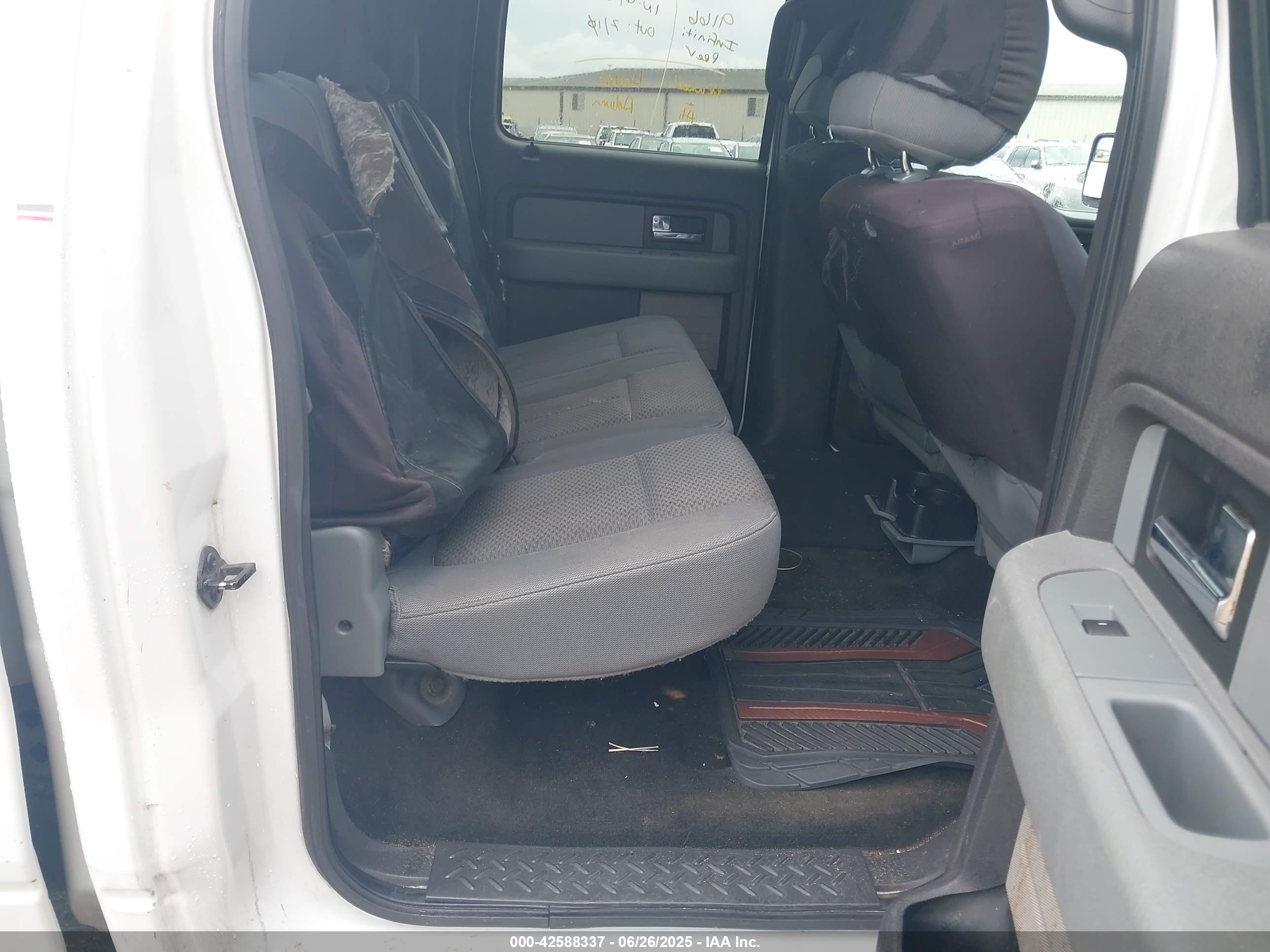 FORD F-150 image 8