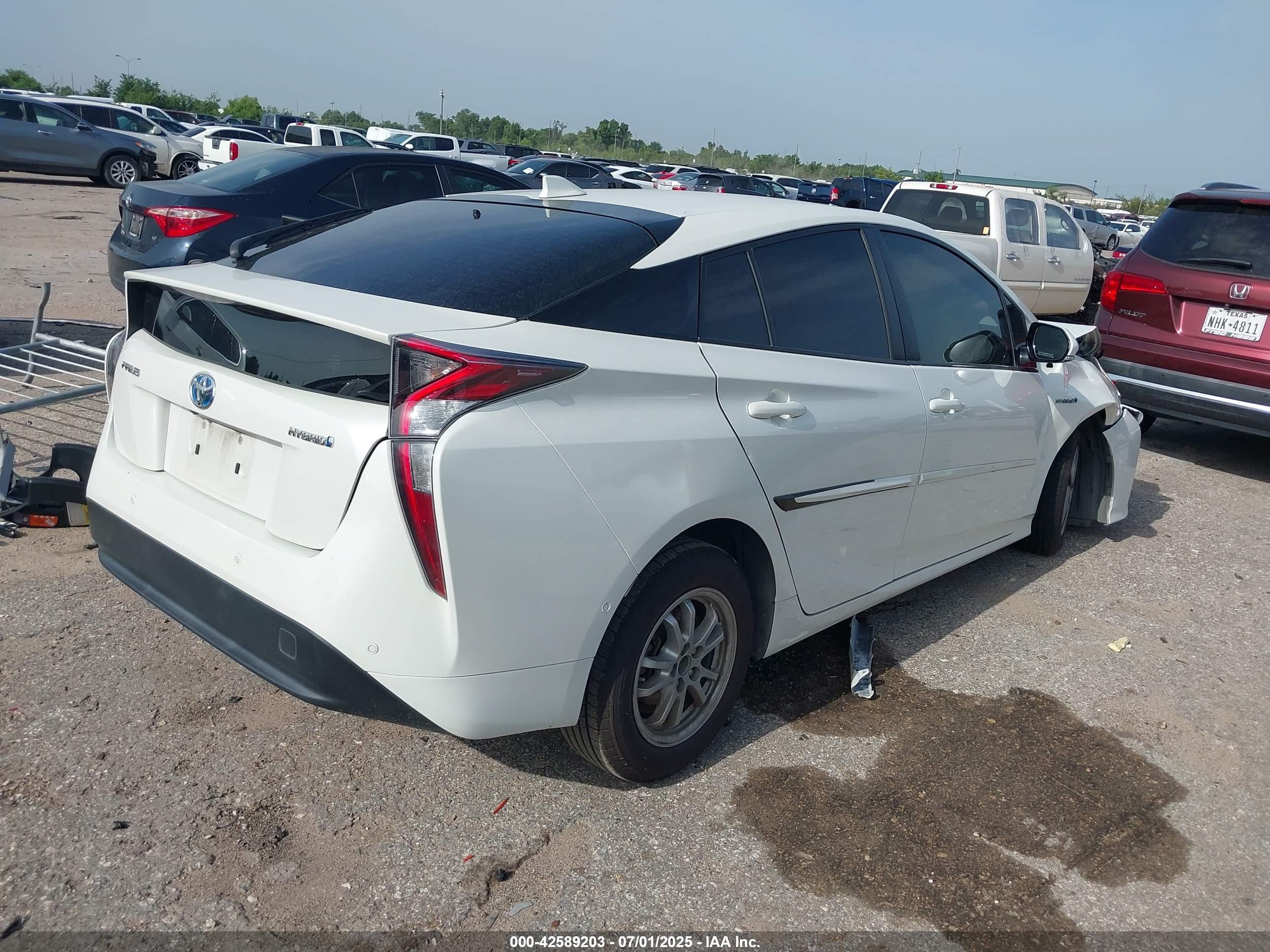 TOYOTA PRIUS image 4