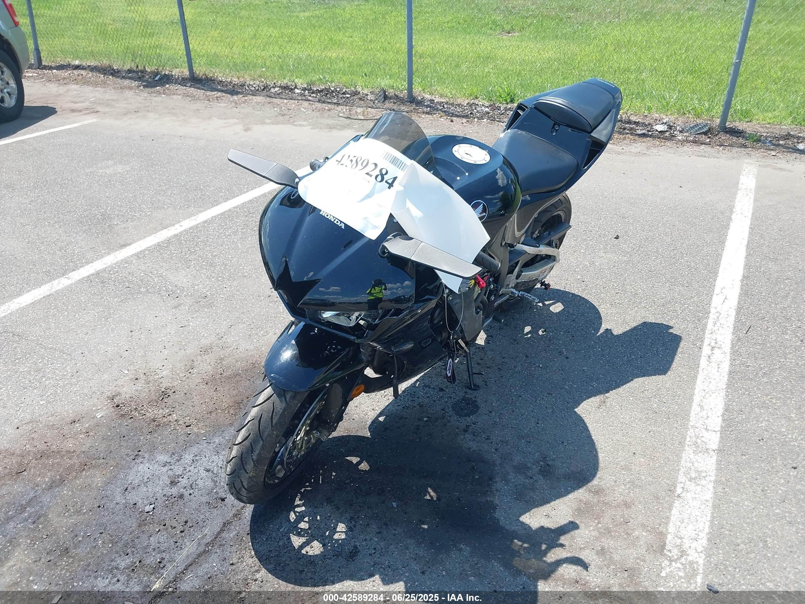 HONDA CBR600 image 2