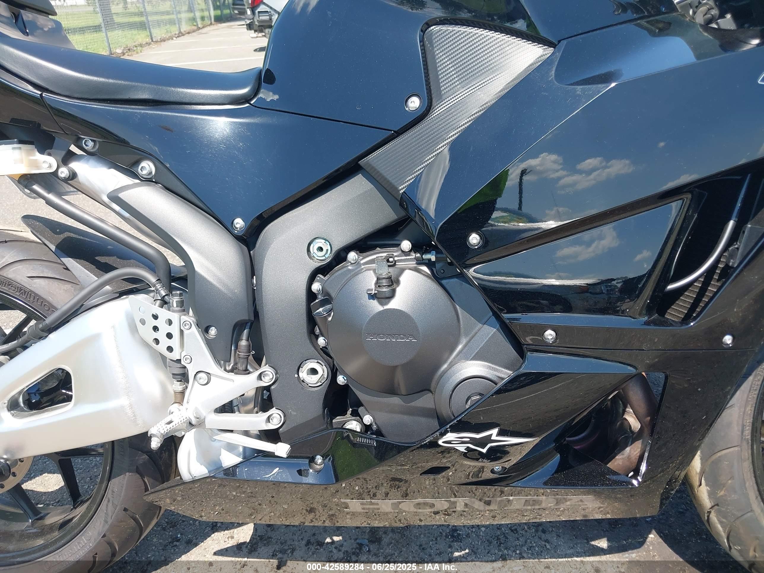 HONDA CBR600 image 8