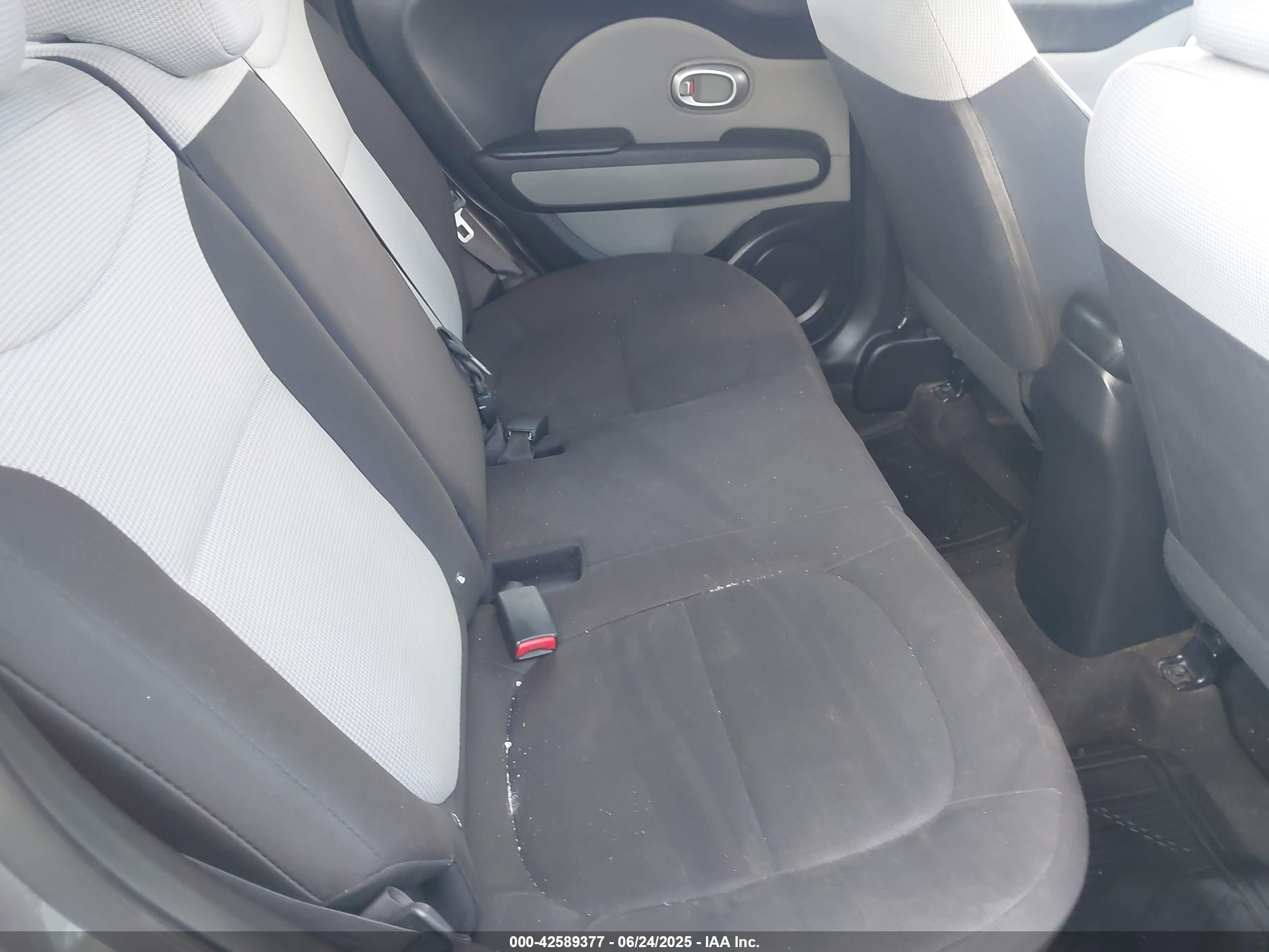 KIA SOUL image 8