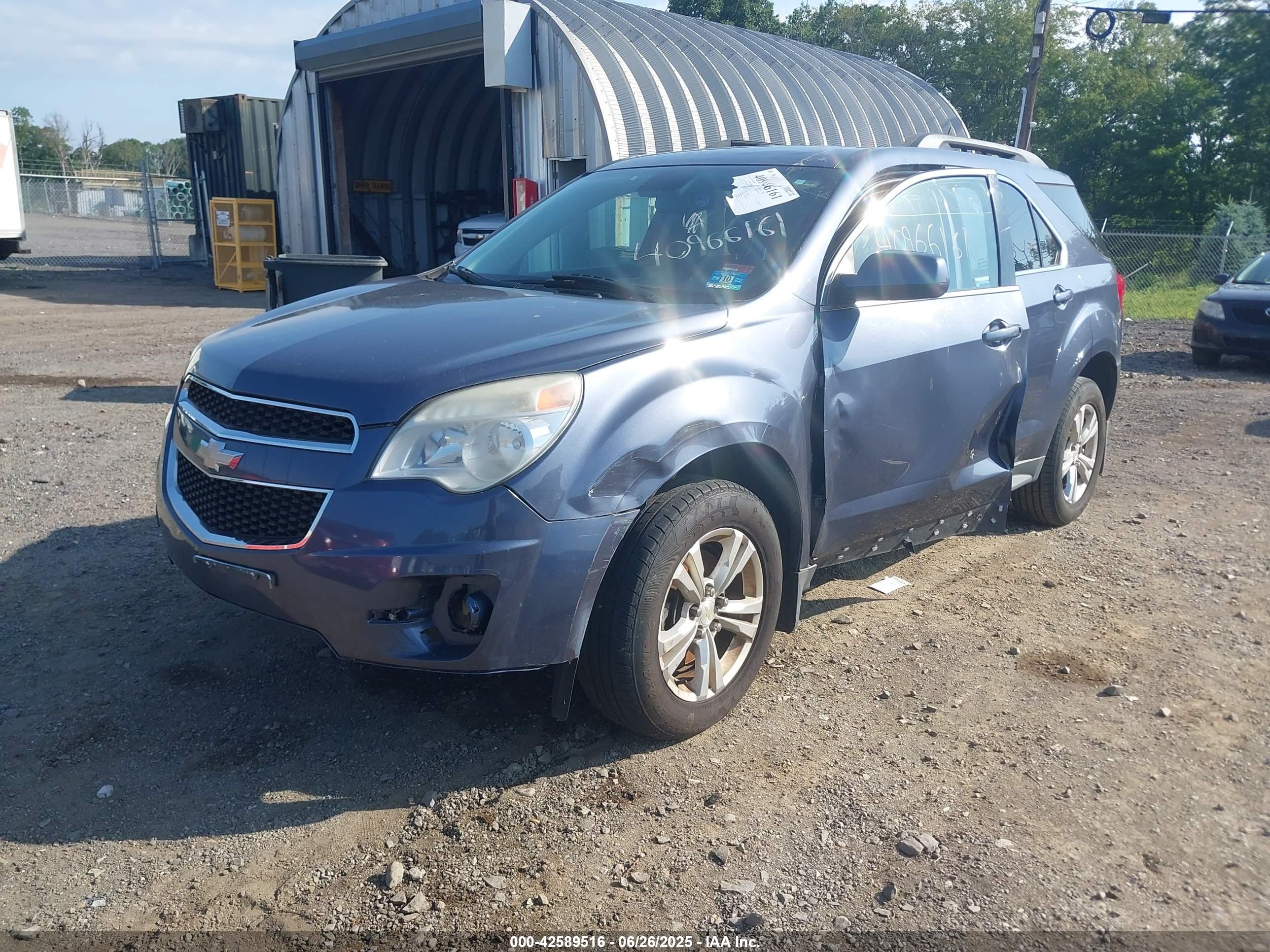 CHEVROLET EQUINOX image 2