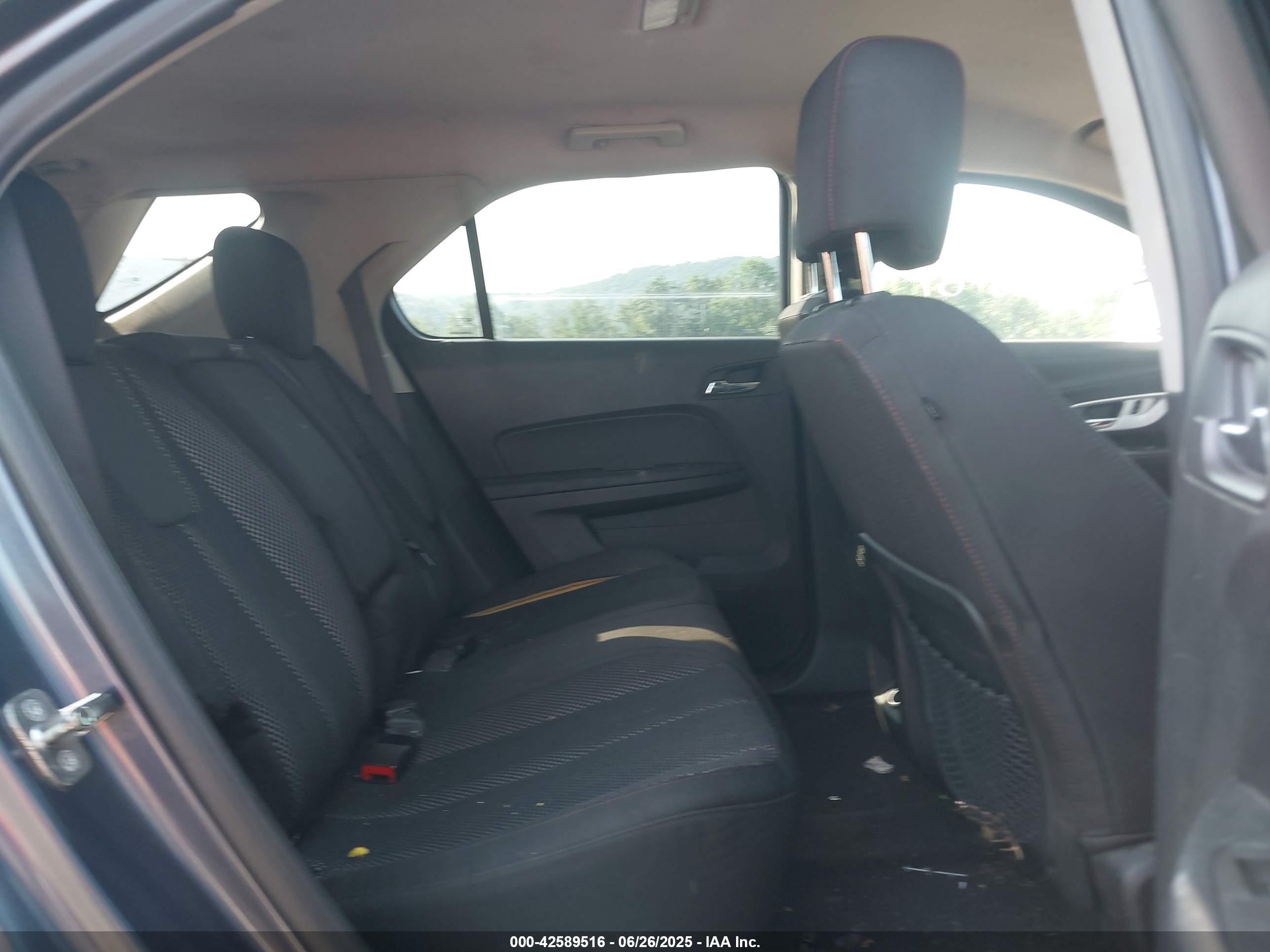 CHEVROLET EQUINOX image 8